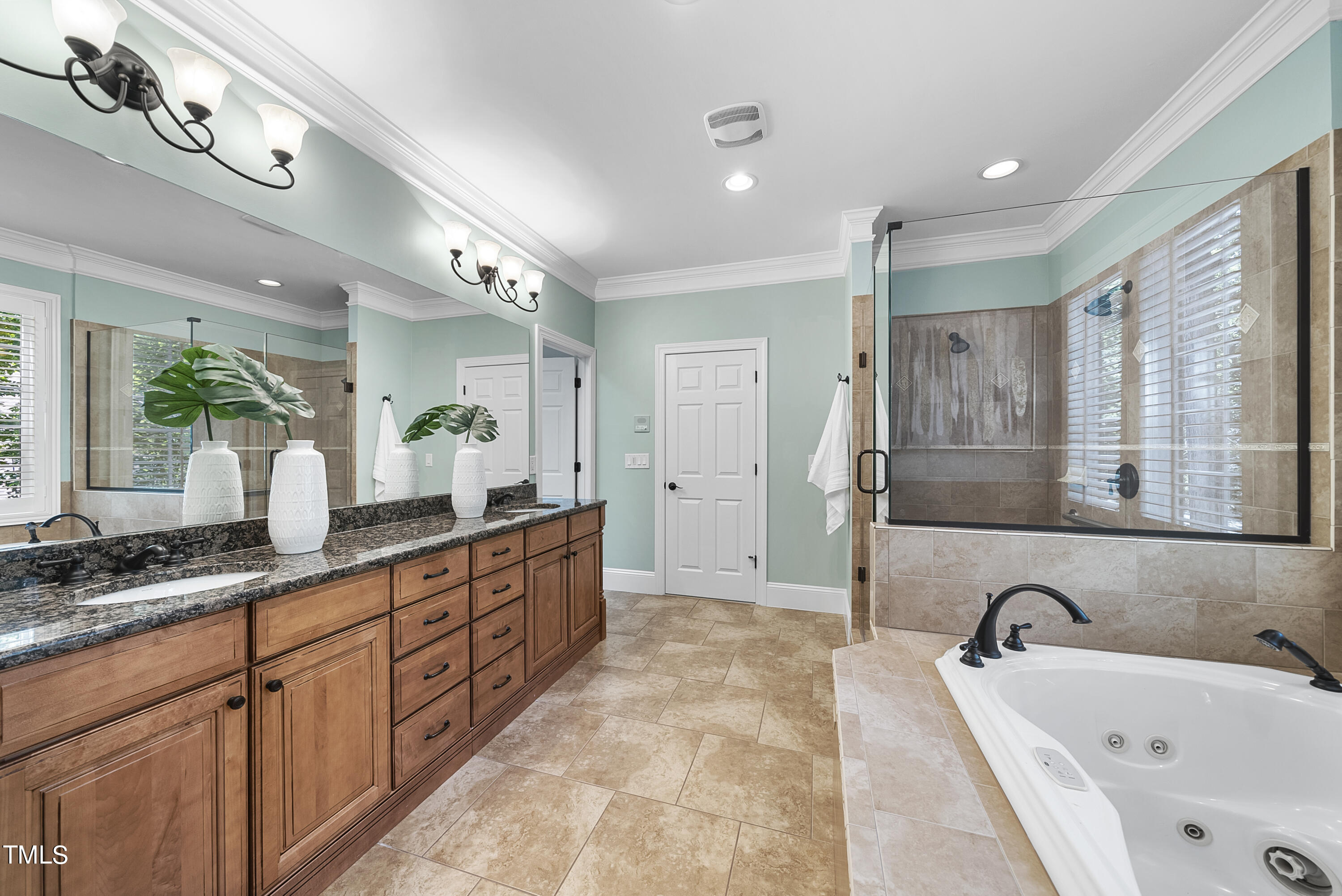 19034 Stone Brook