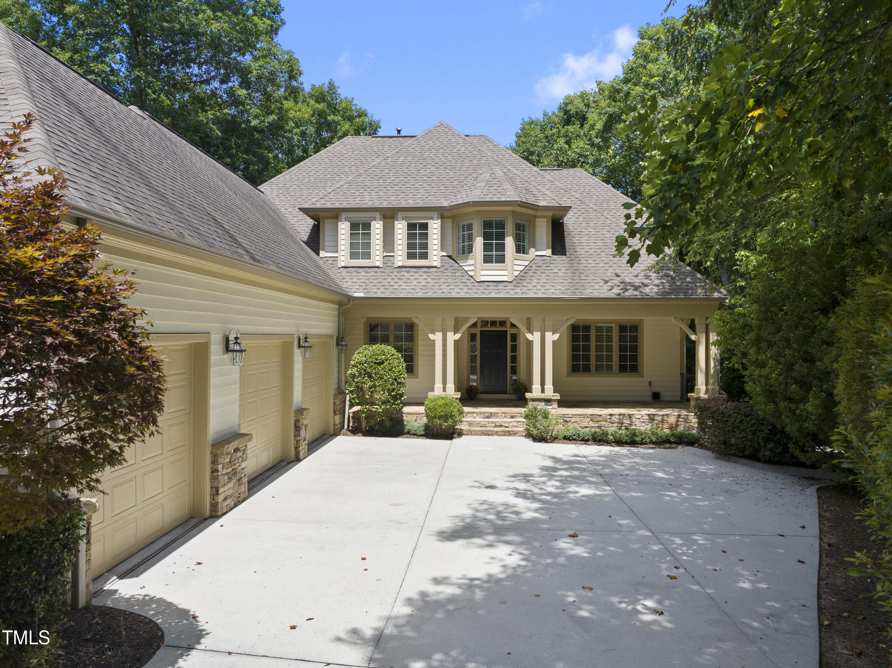 19034 Stone Brook