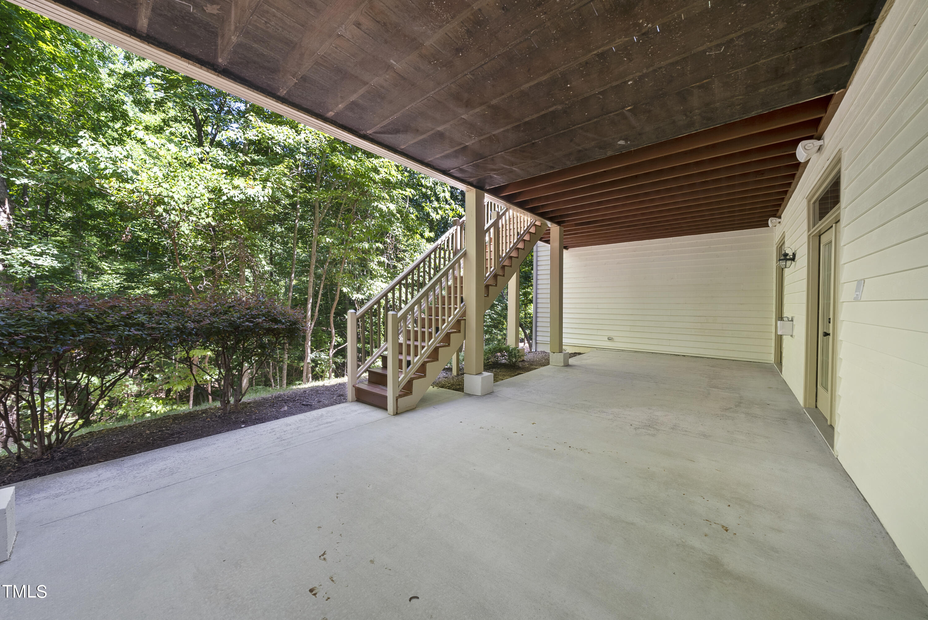 19034 Stone Brook