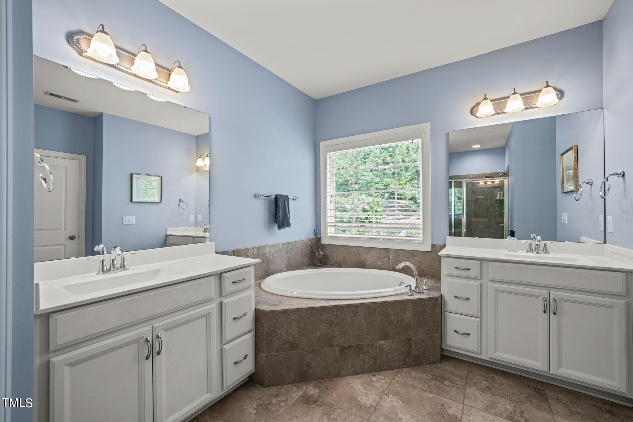 4021 Periwinkle Blue Lane