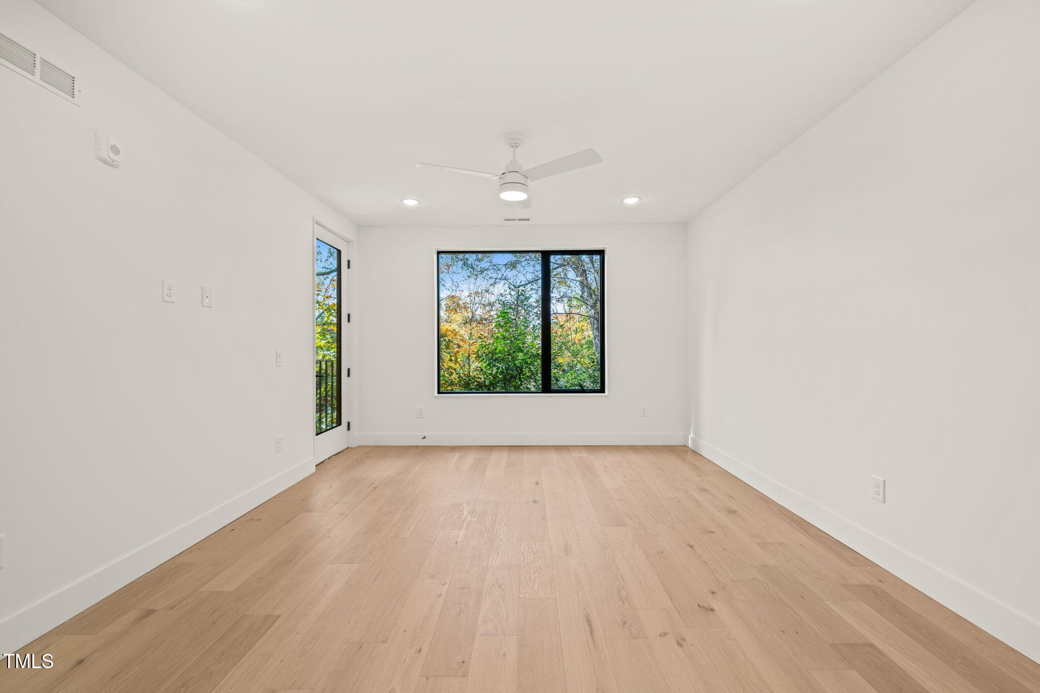 29 Enterprise Street # 207