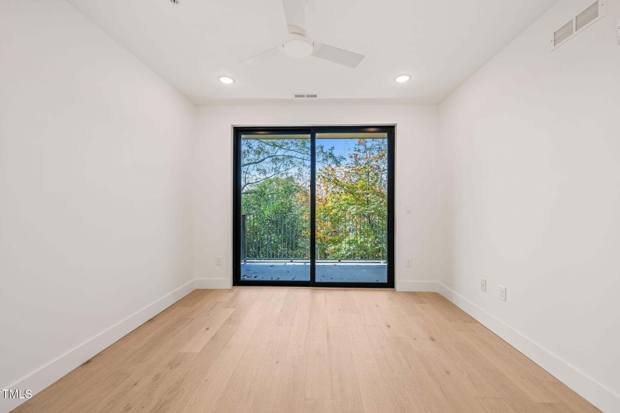 29 Enterprise Street # 207