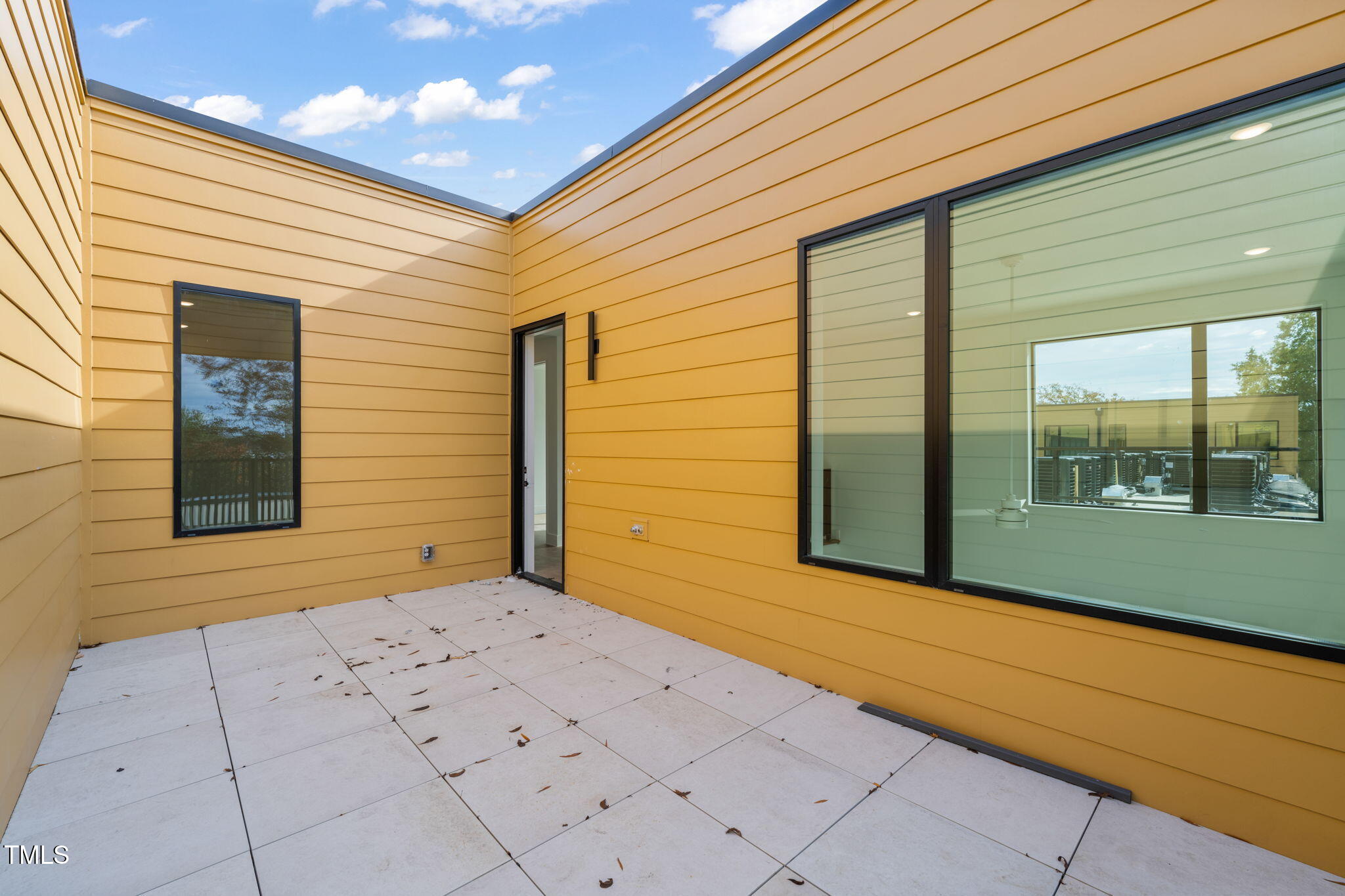 29 Enterprise Street # 302