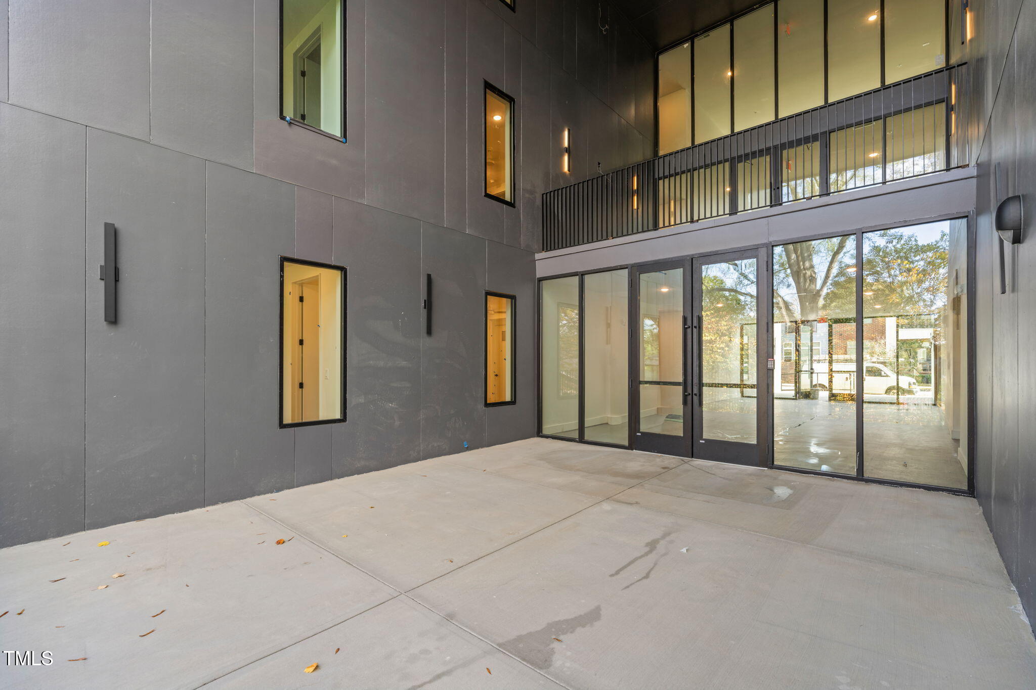 29 Enterprise Street # 302
