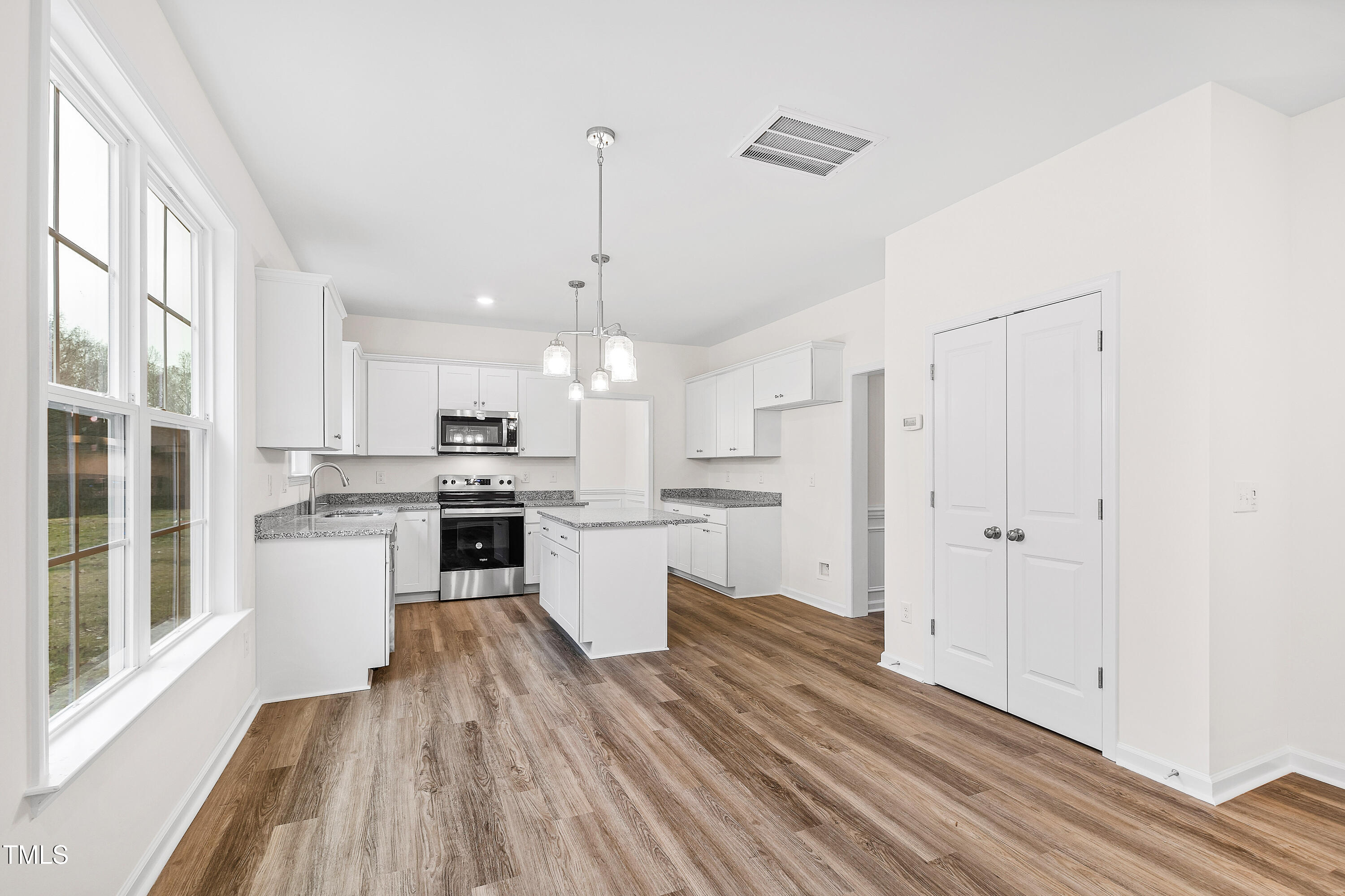 395 Oak Park Boulevard