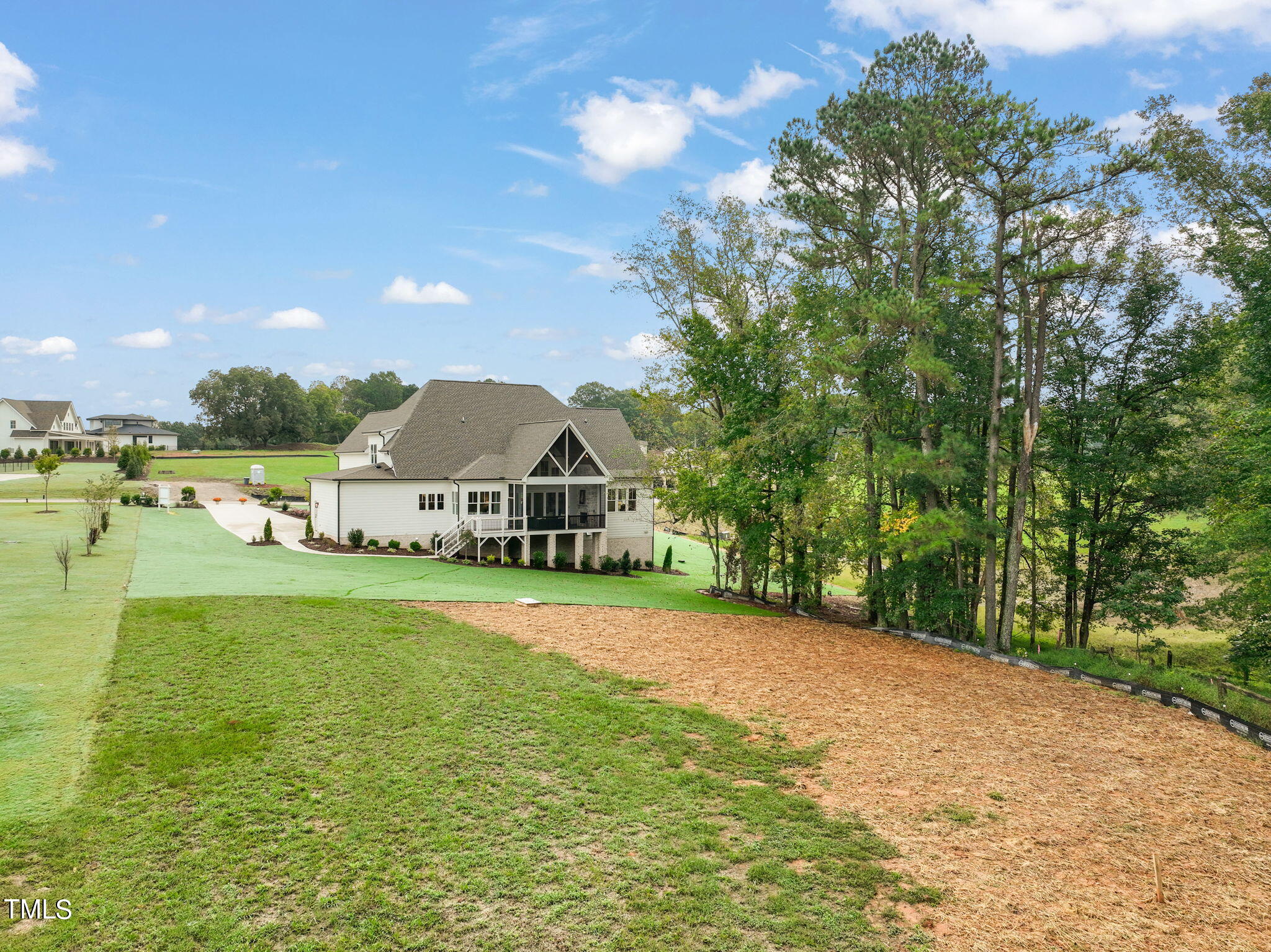 8909 Grand Highland Way
