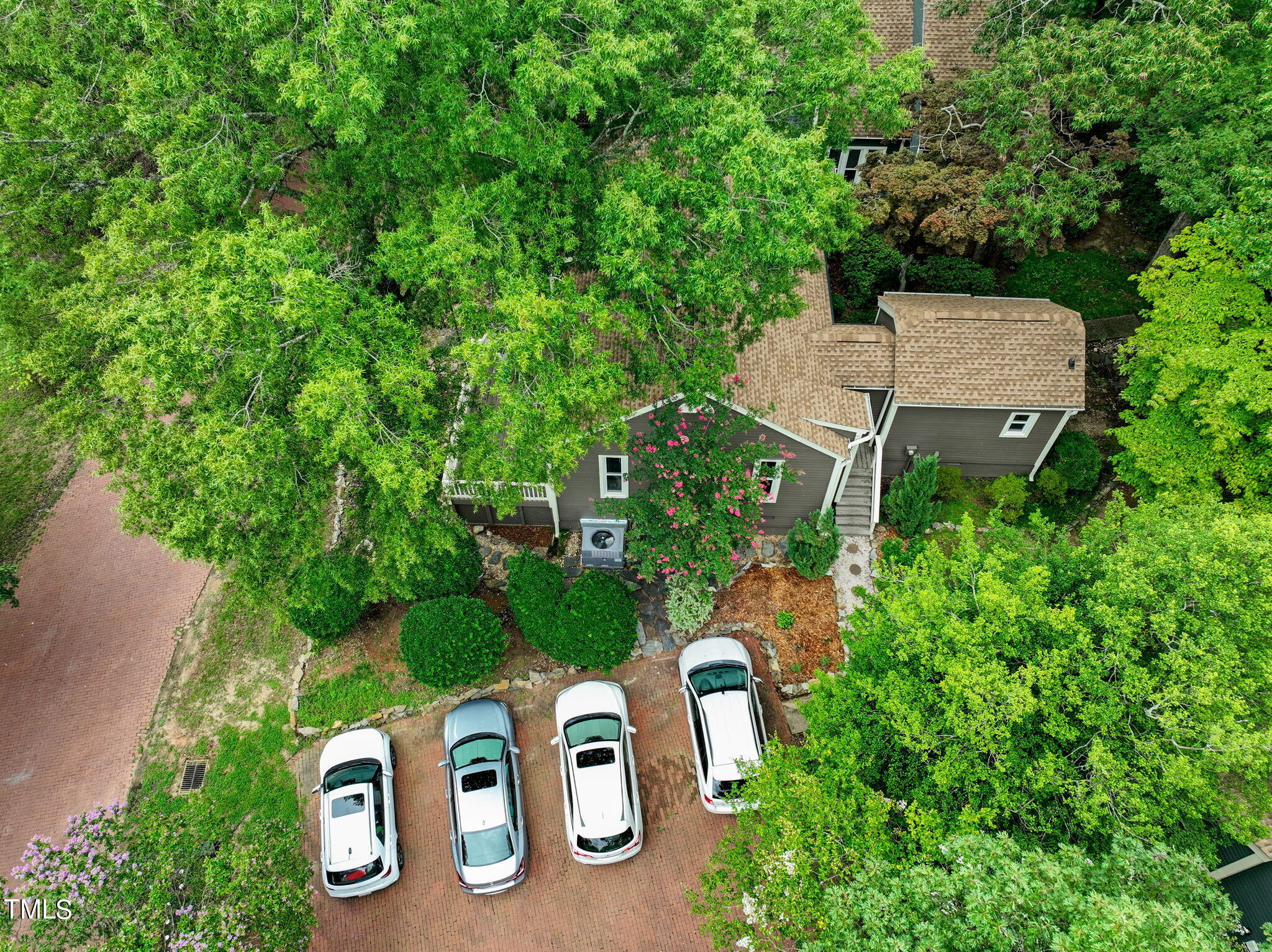 5818 Sentinel Drive