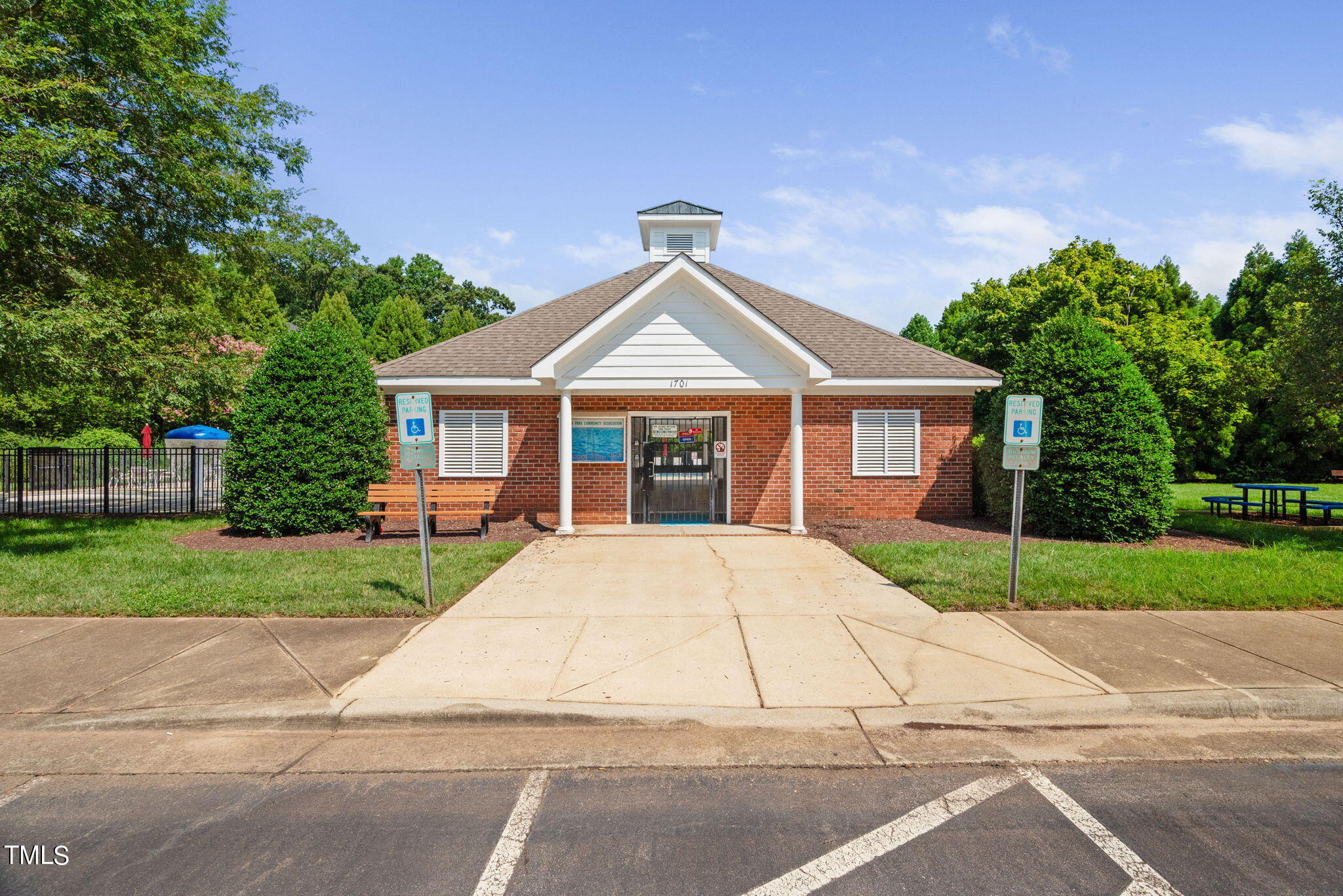 1728 Wysong Court