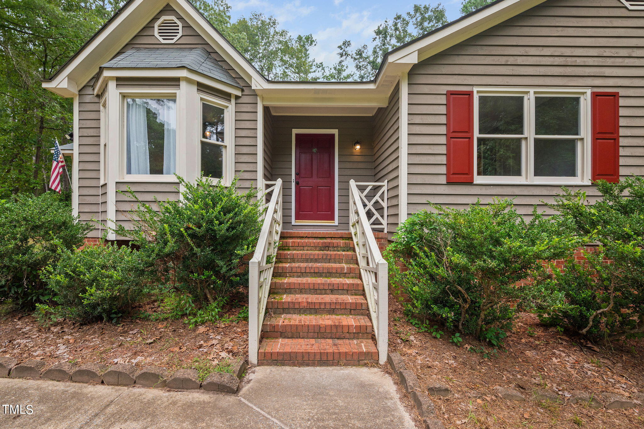 8702 Crestwood Drive