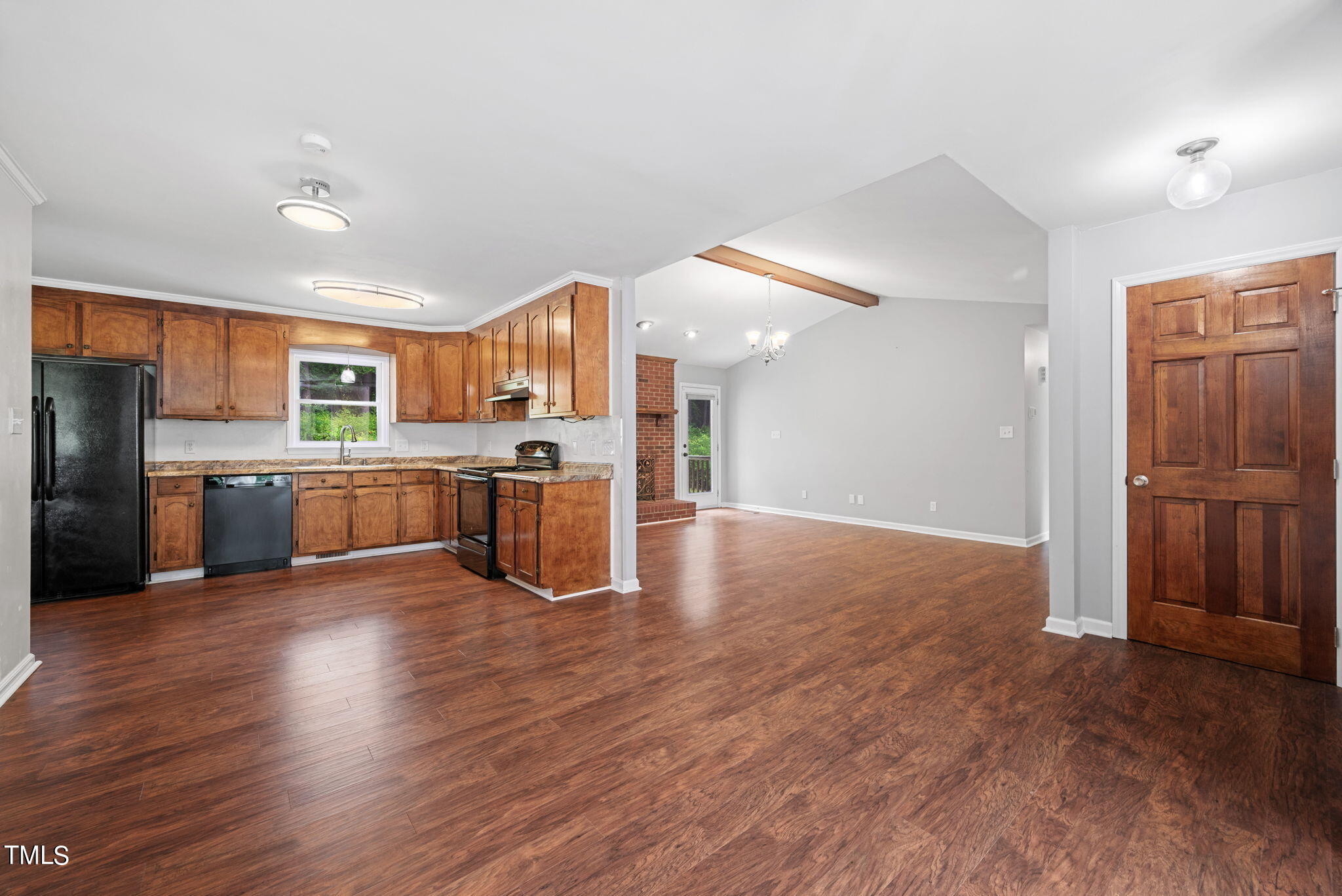 8702 Crestwood Drive