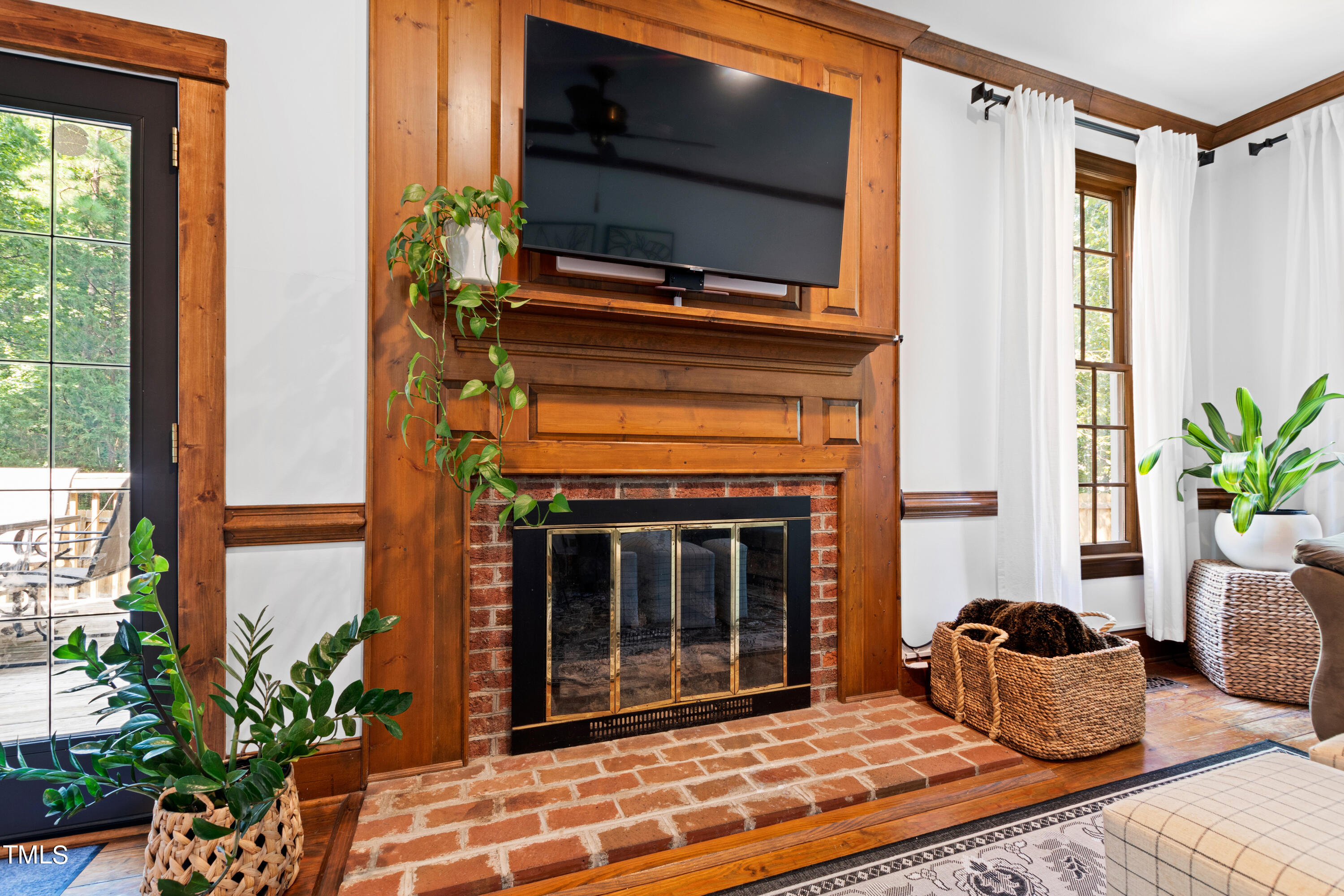 6225 Dresden Lane