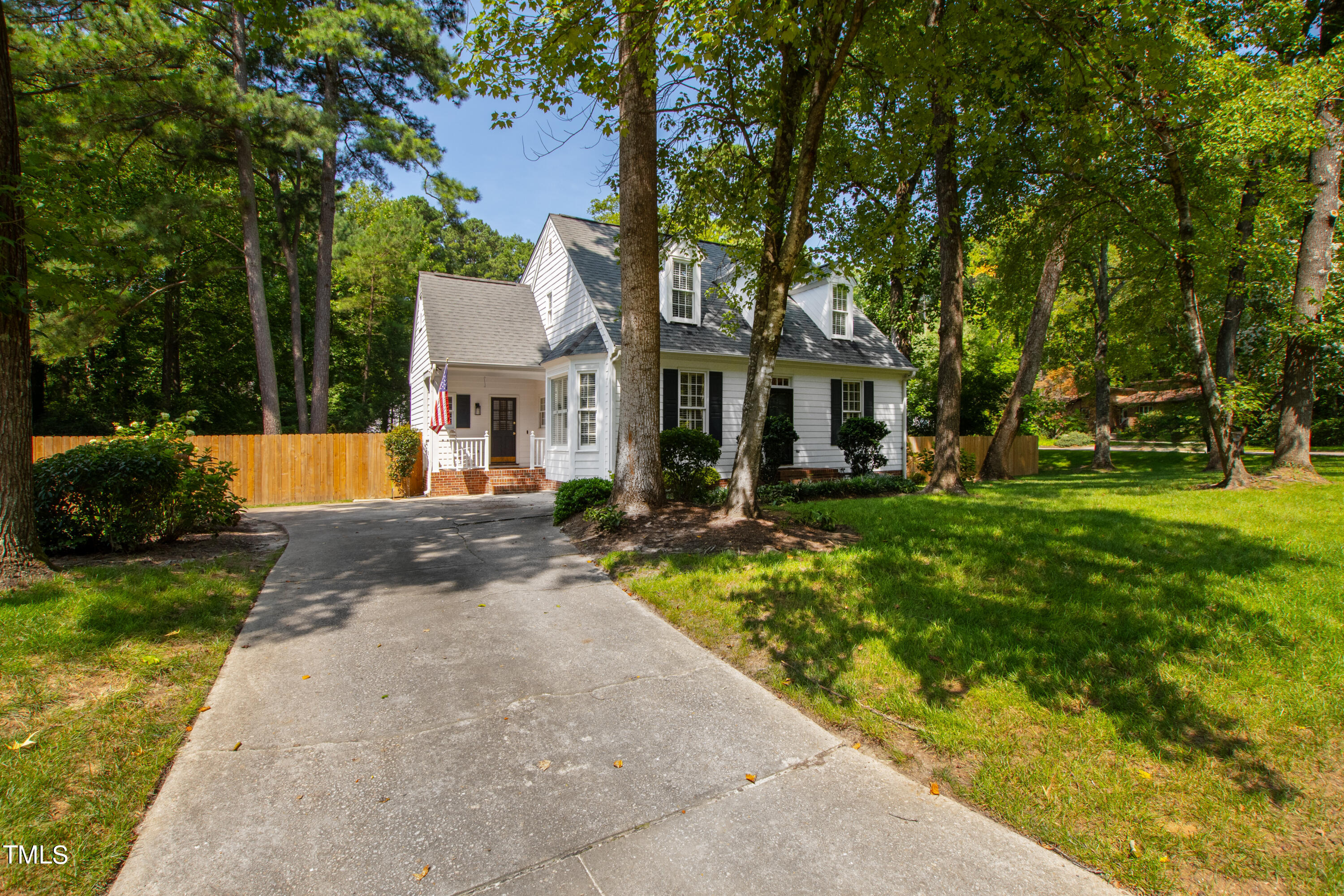 6225 Dresden Lane
