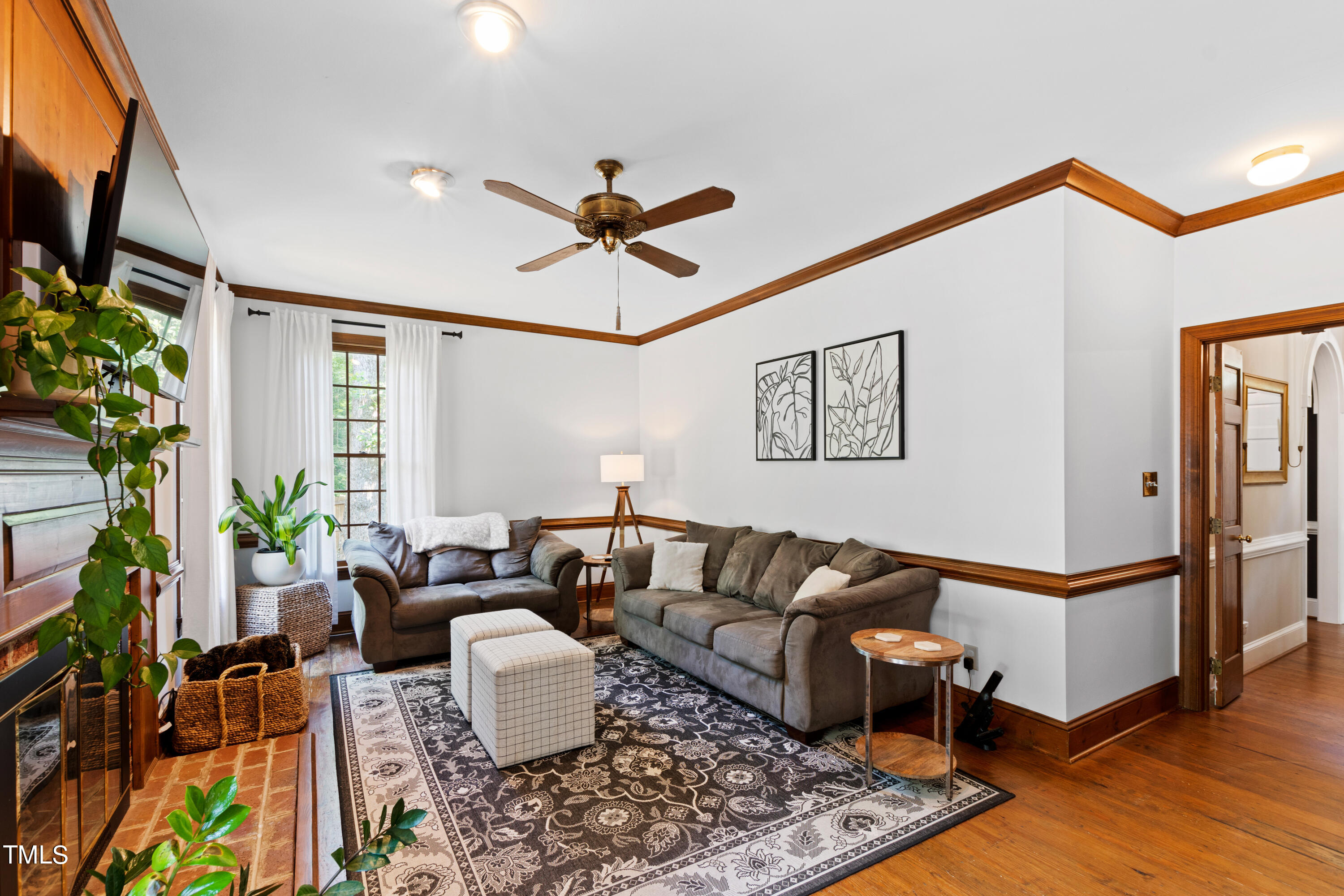 6225 Dresden Lane
