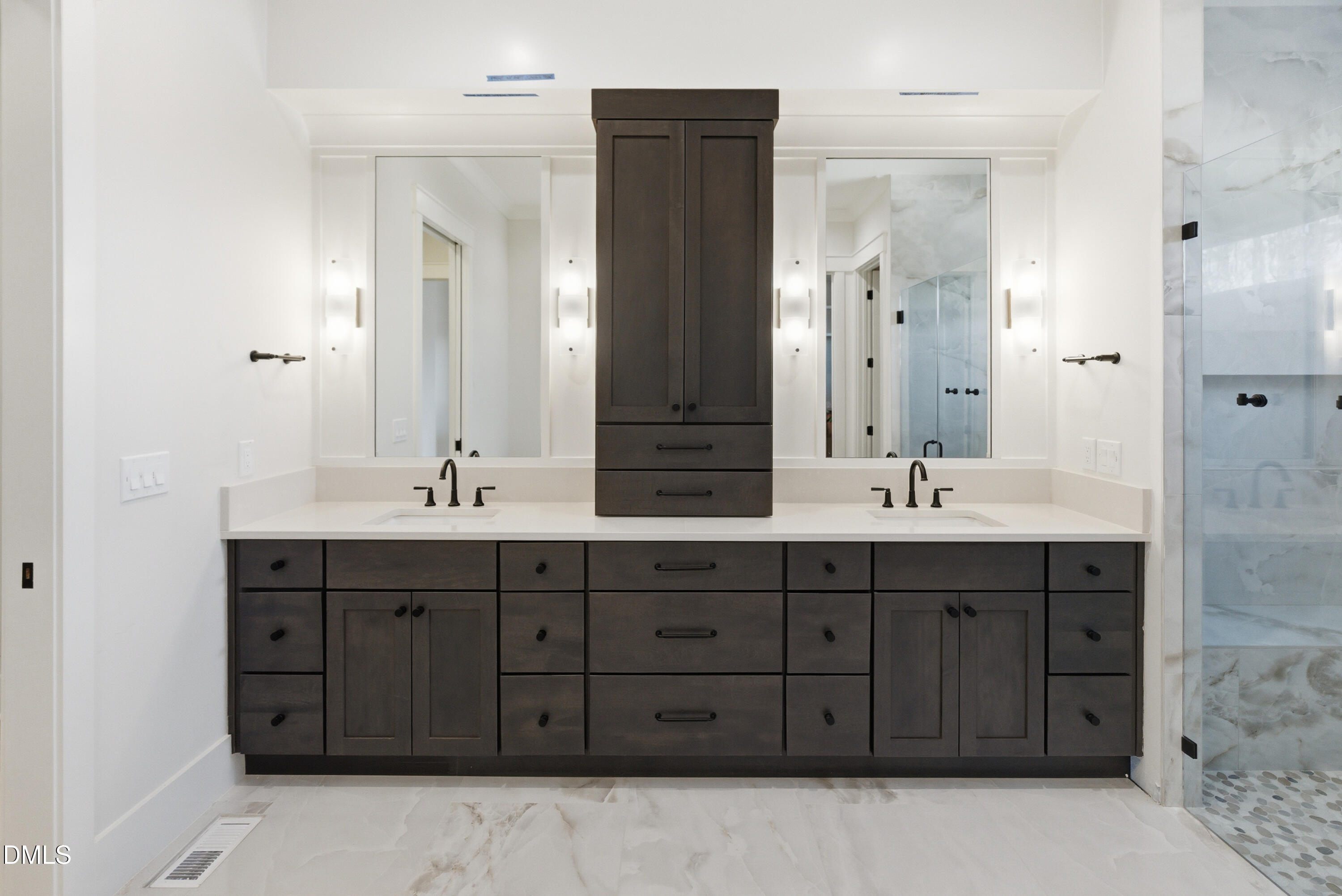 9105 Overlook Crest Drive