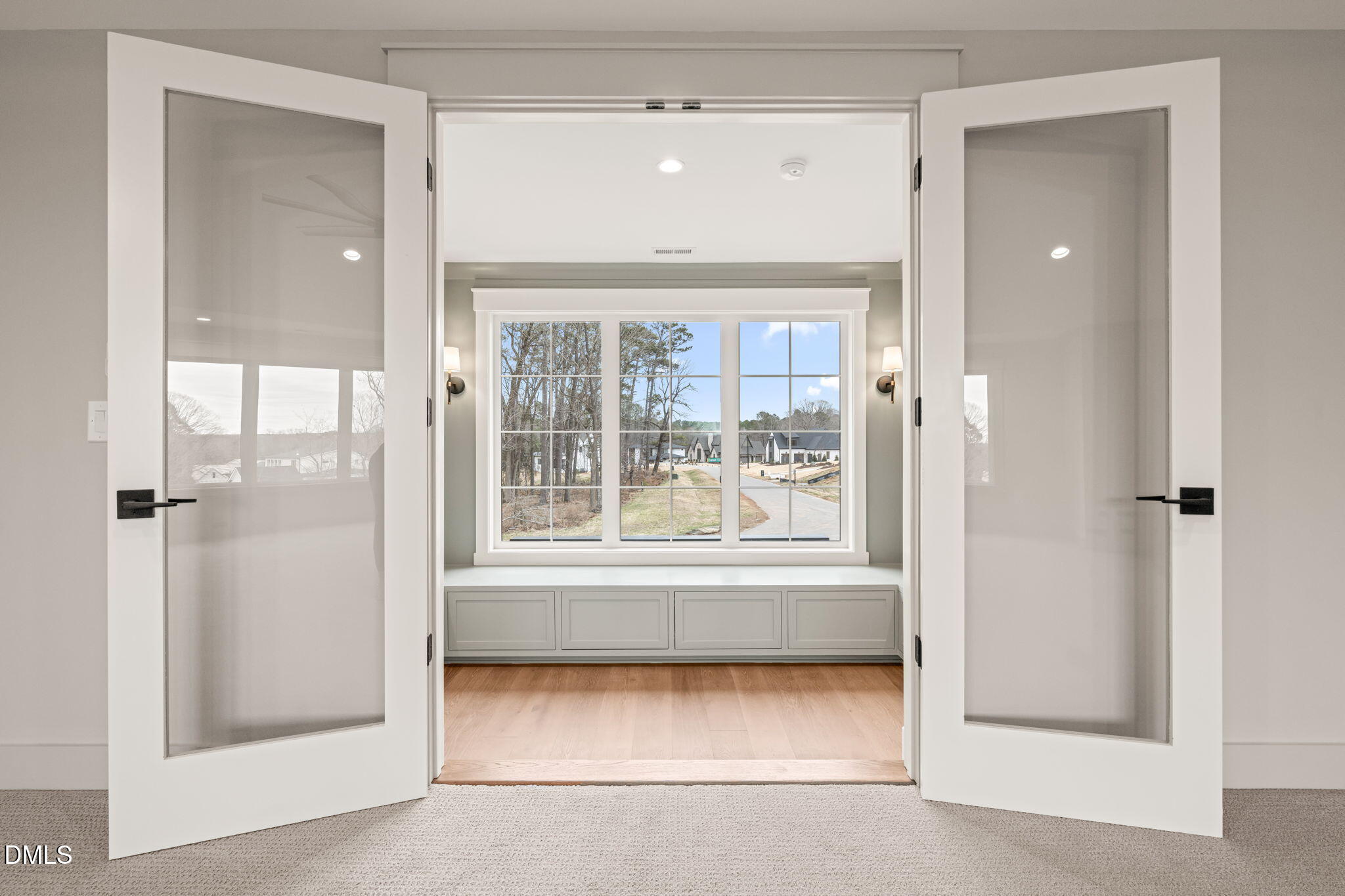 9105 Overlook Crest Drive