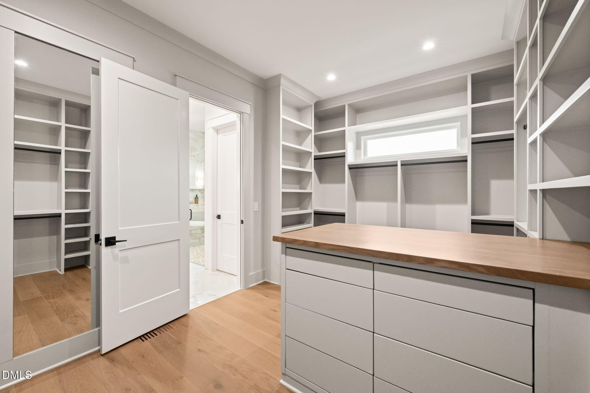 9105 Overlook Crest Drive