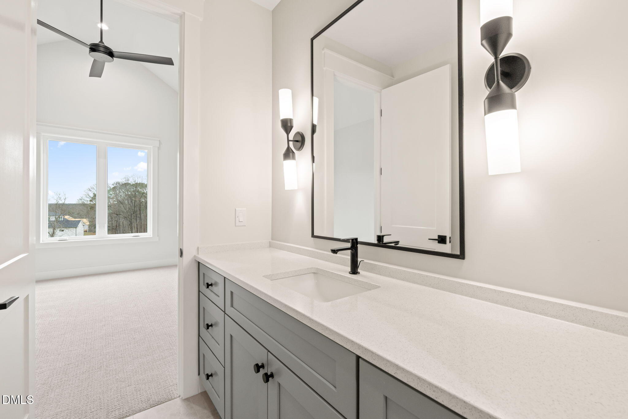 9105 Overlook Crest Drive