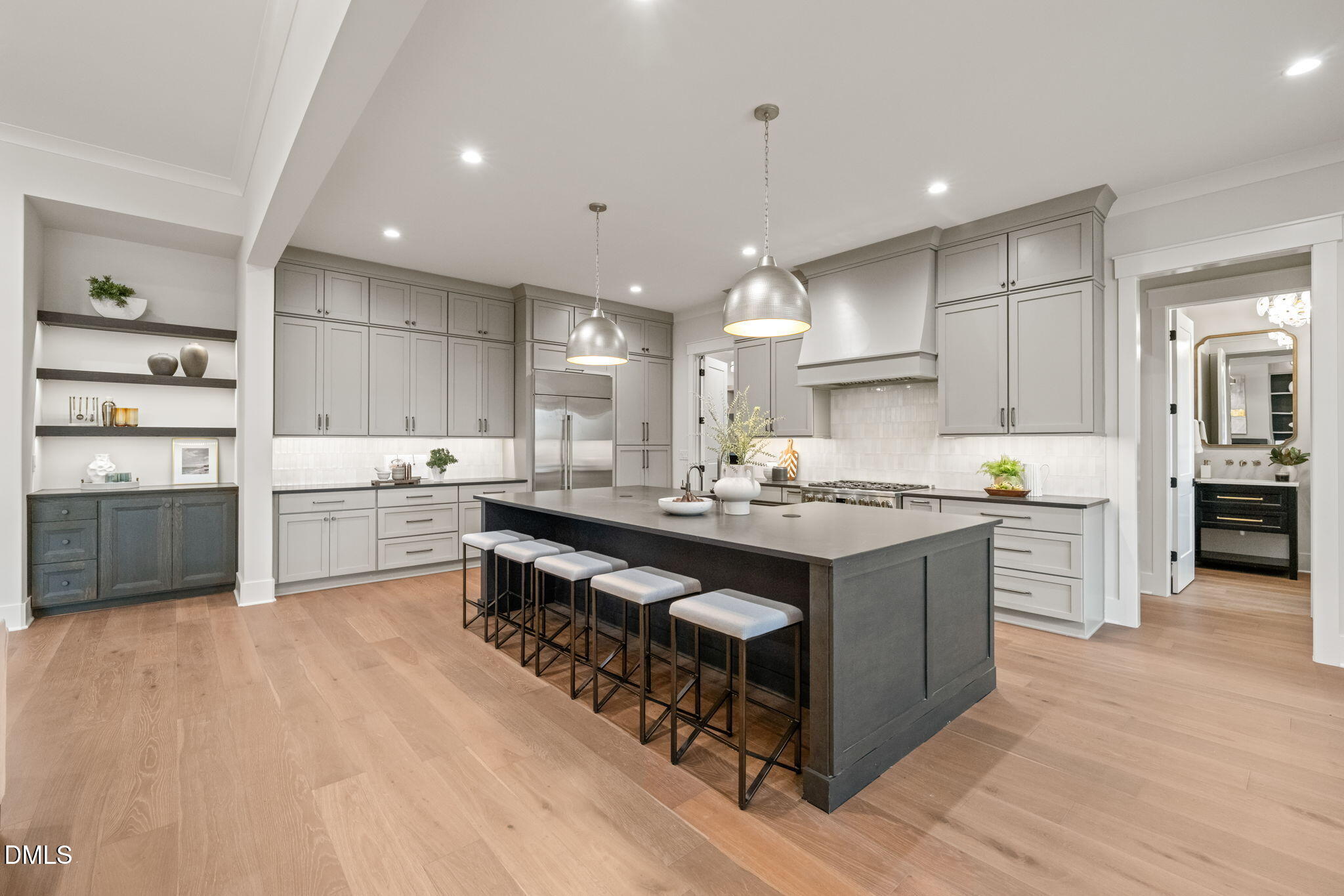 9105 Overlook Crest Drive