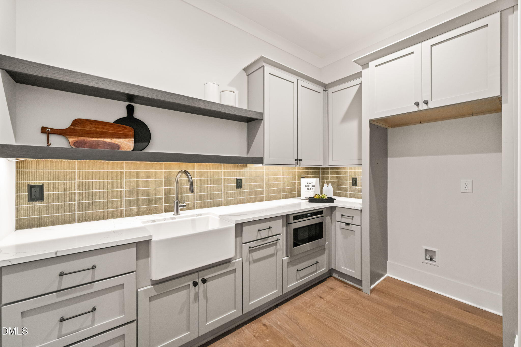 9105 Overlook Crest Drive