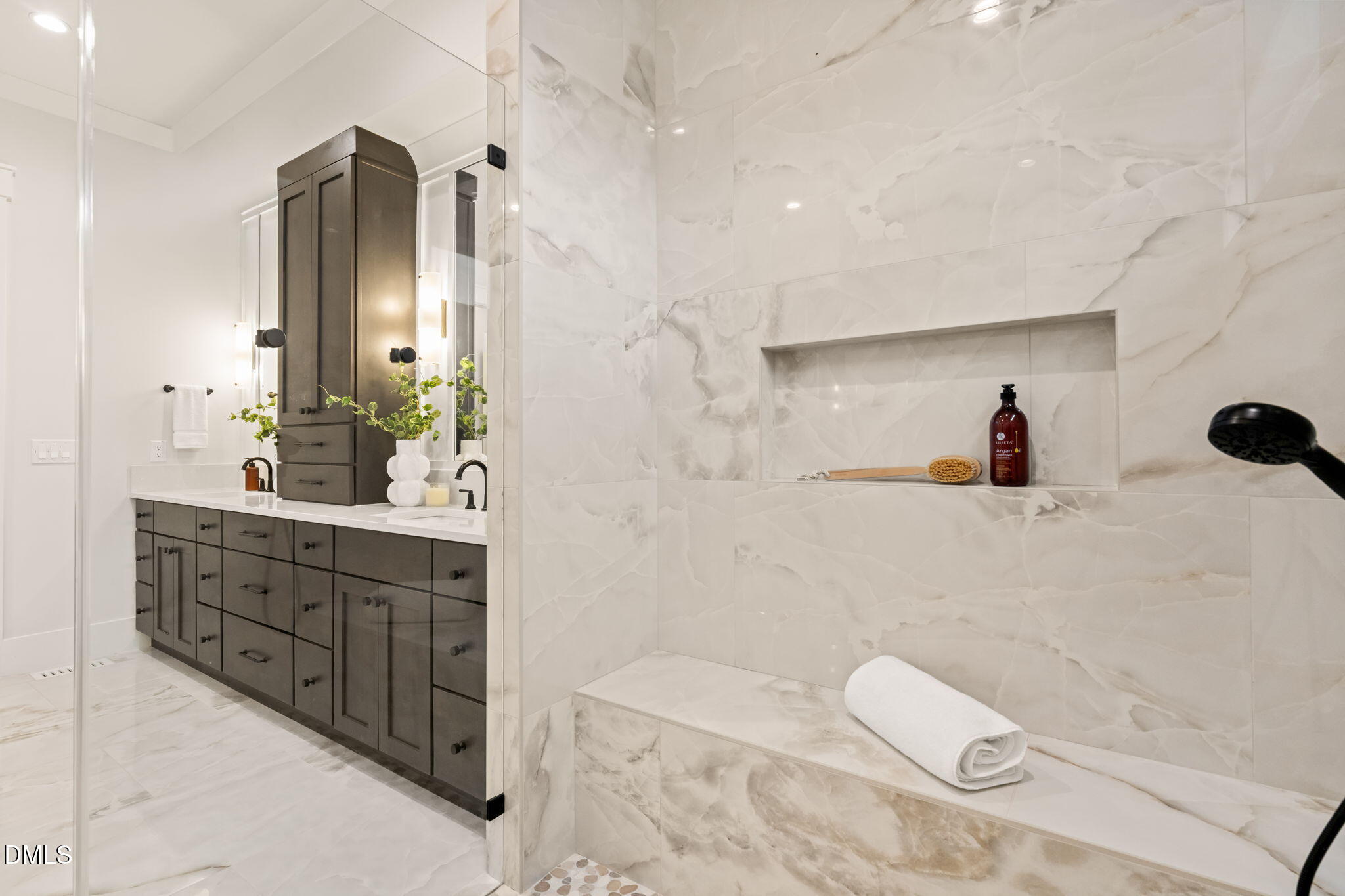 9105 Overlook Crest Drive