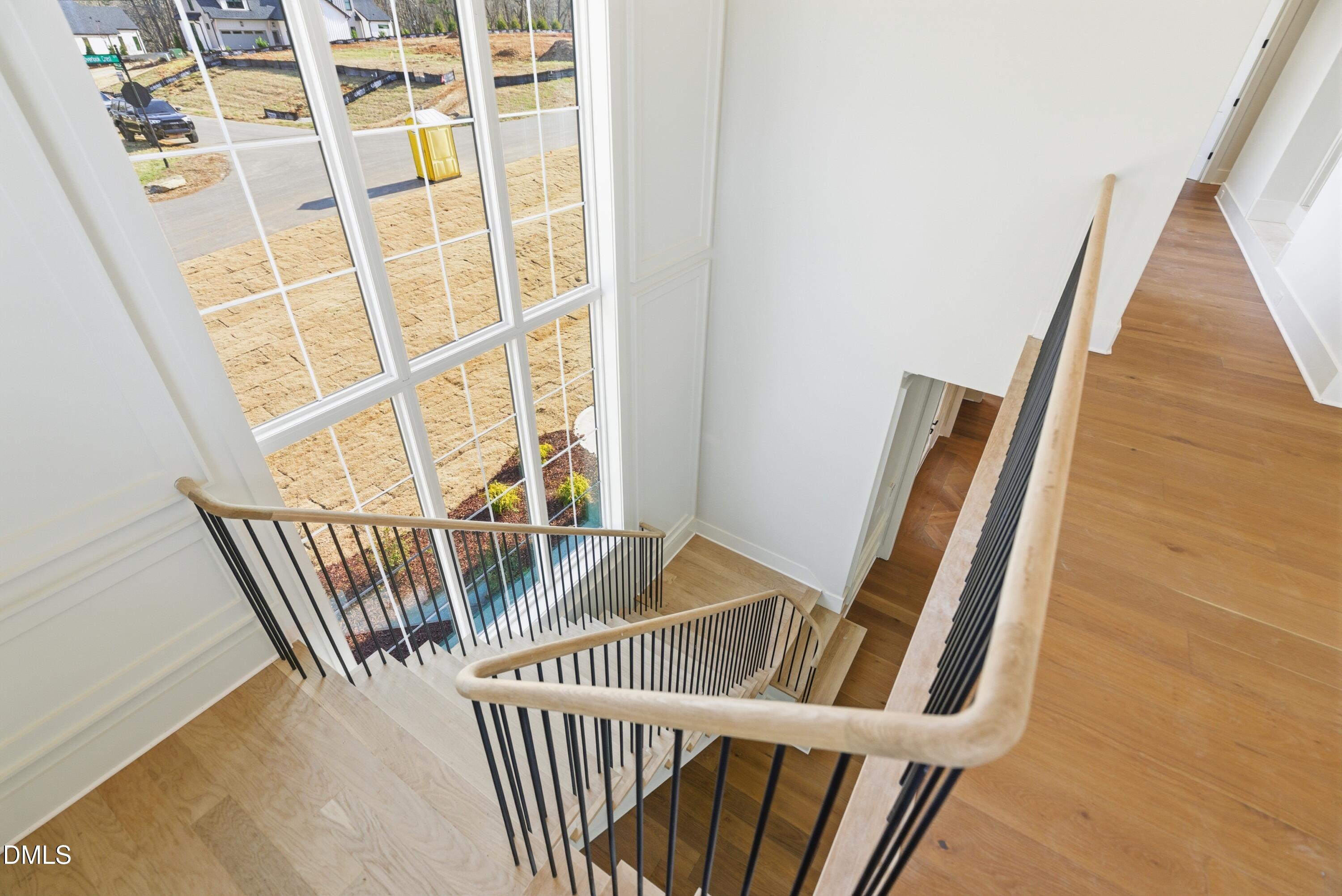 9105 Overlook Crest Drive