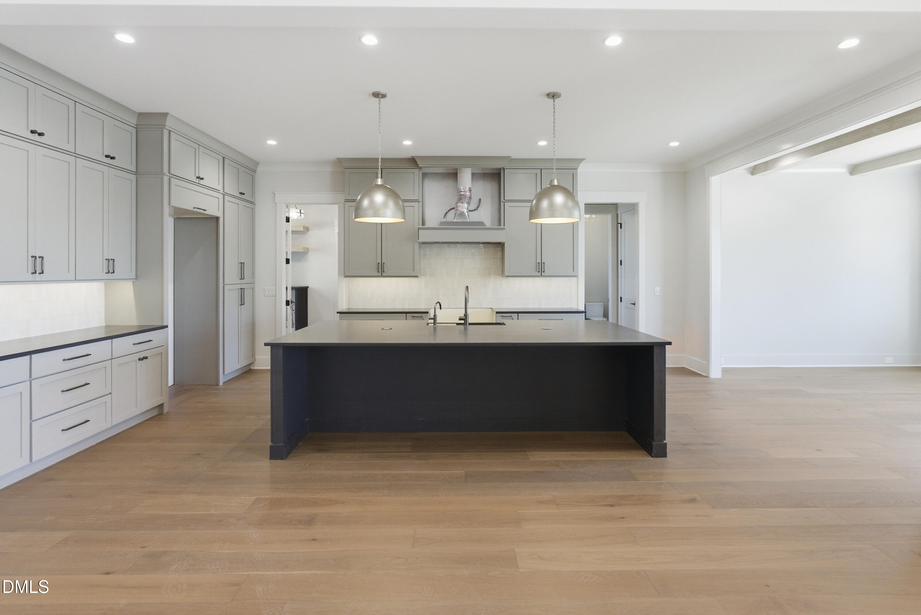 9105 Overlook Crest Drive