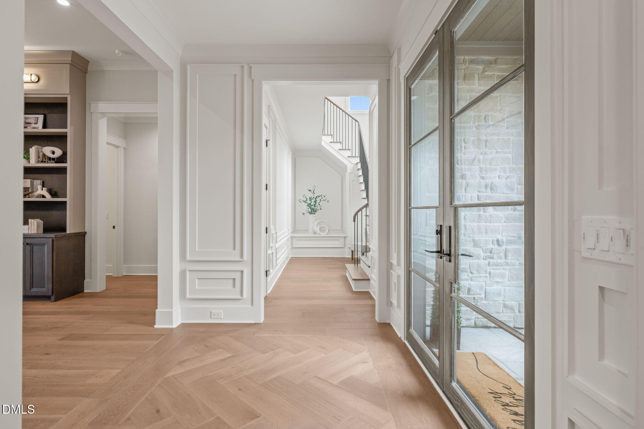 9105 Overlook Crest Drive