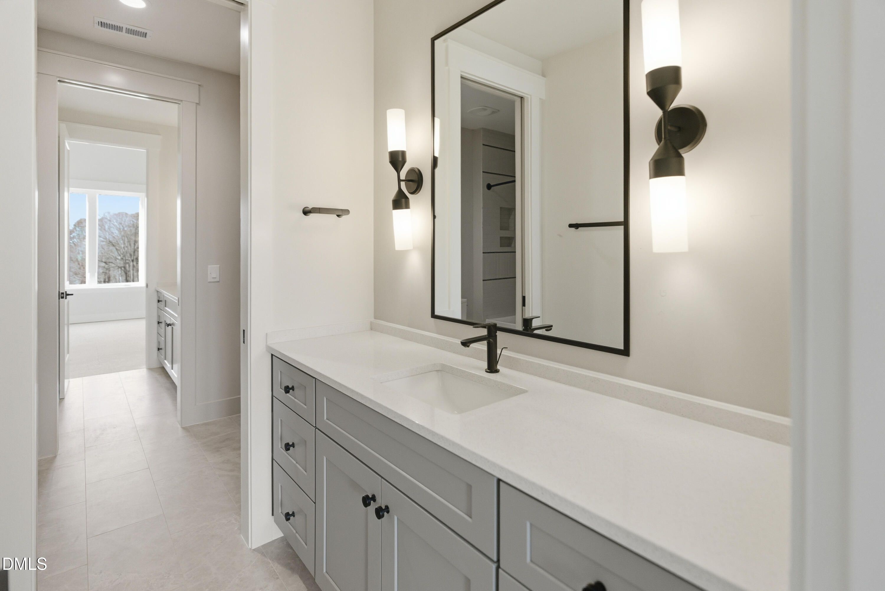 9105 Overlook Crest Drive