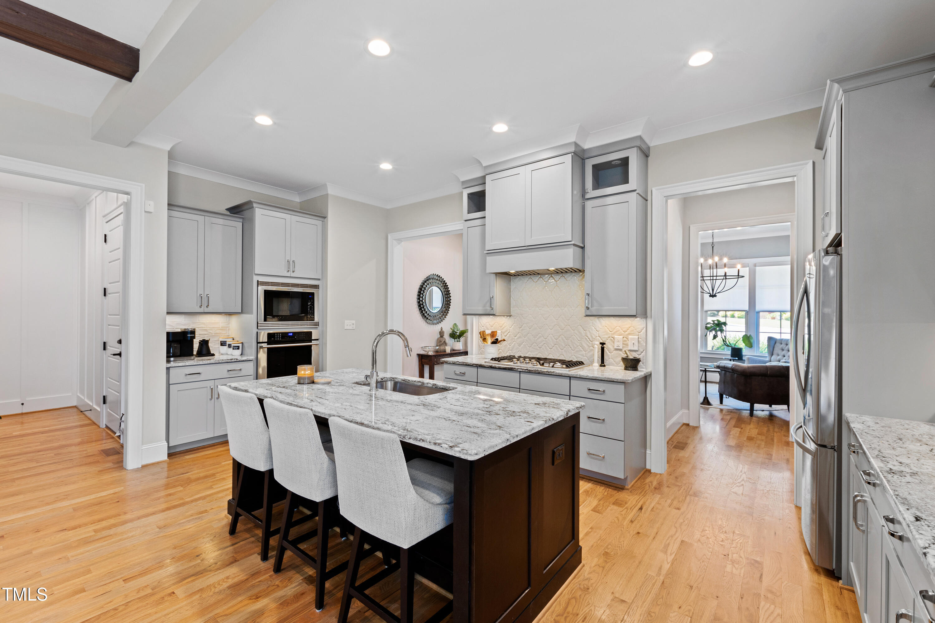 320 Harewood Place
