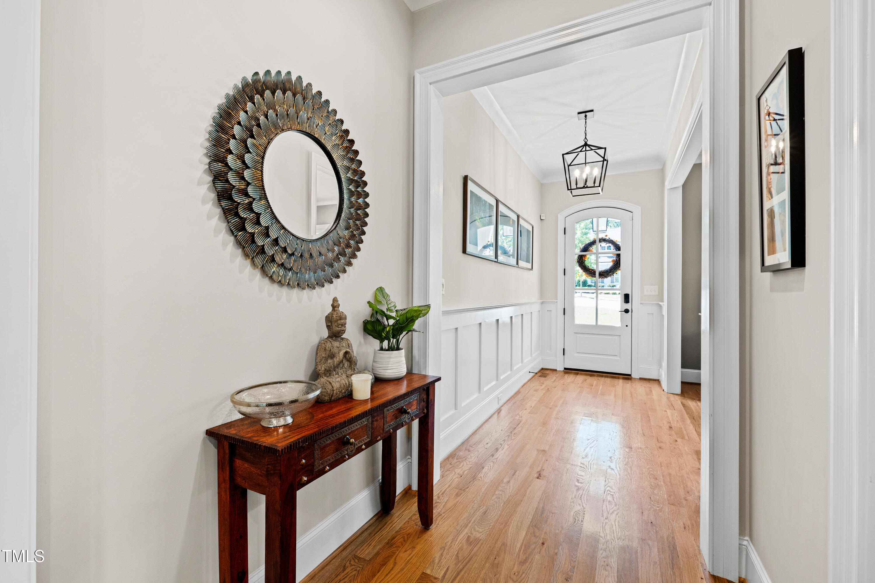 320 Harewood Place