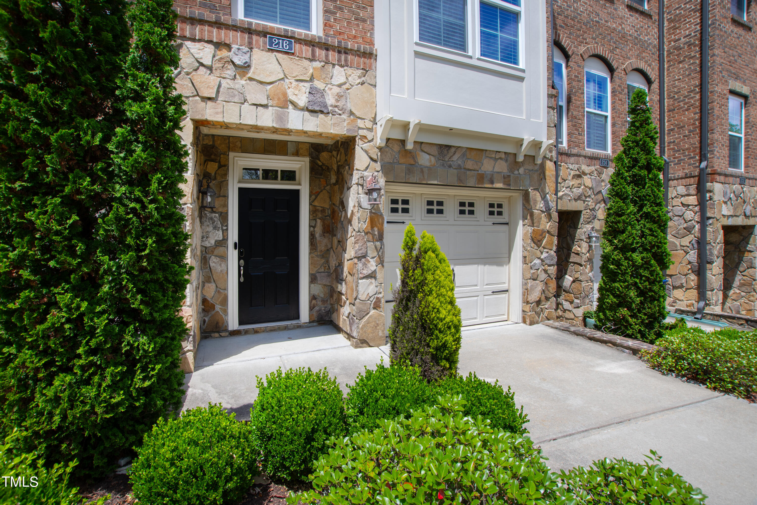 216 Allister Drive