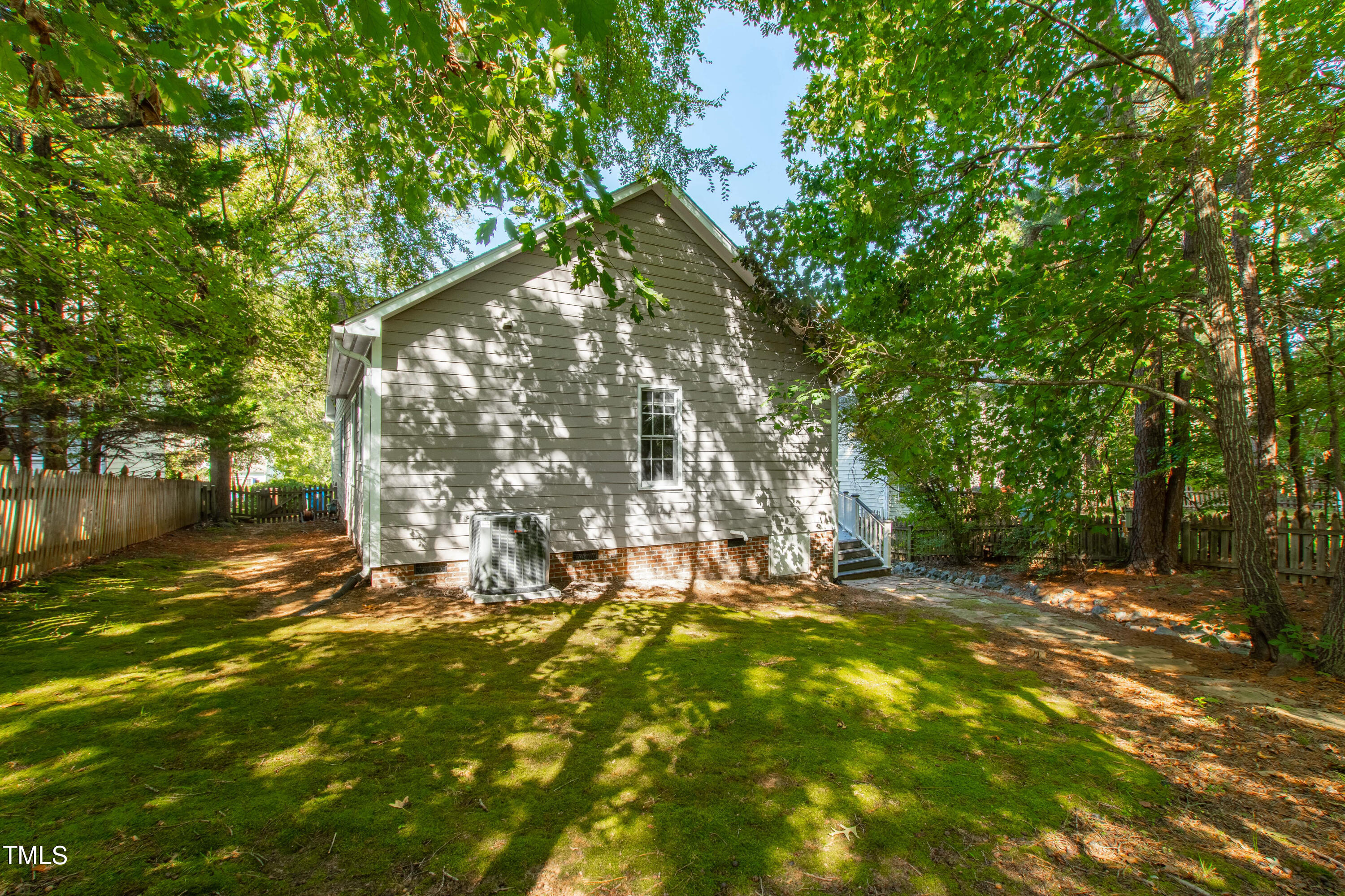 4 Creeks Edge Court