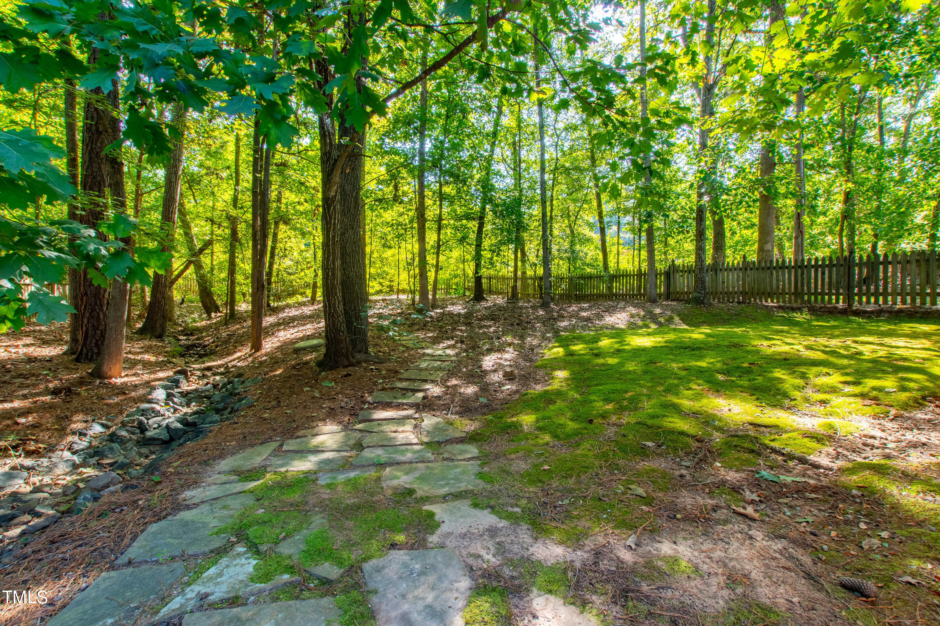 4 Creeks Edge Court