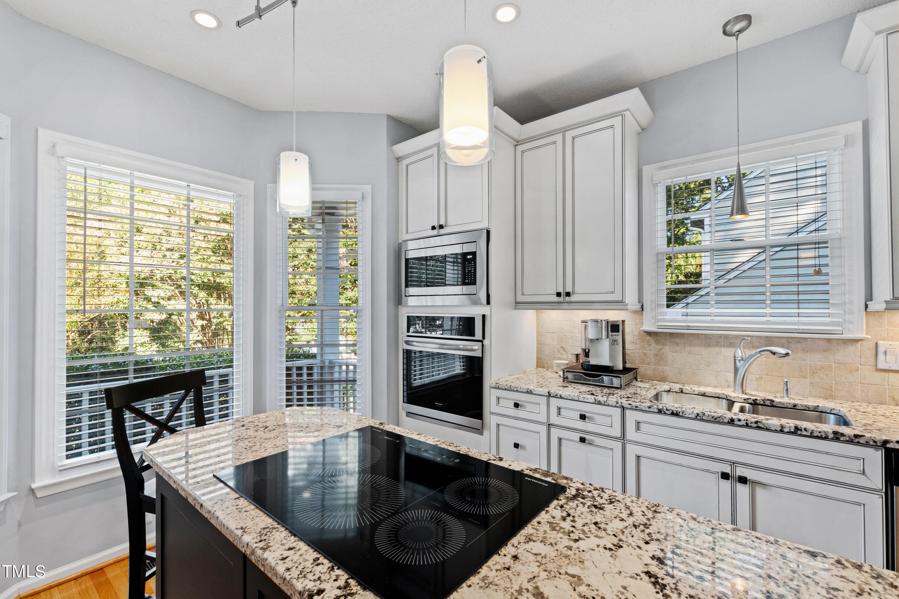 4 Creeks Edge Court