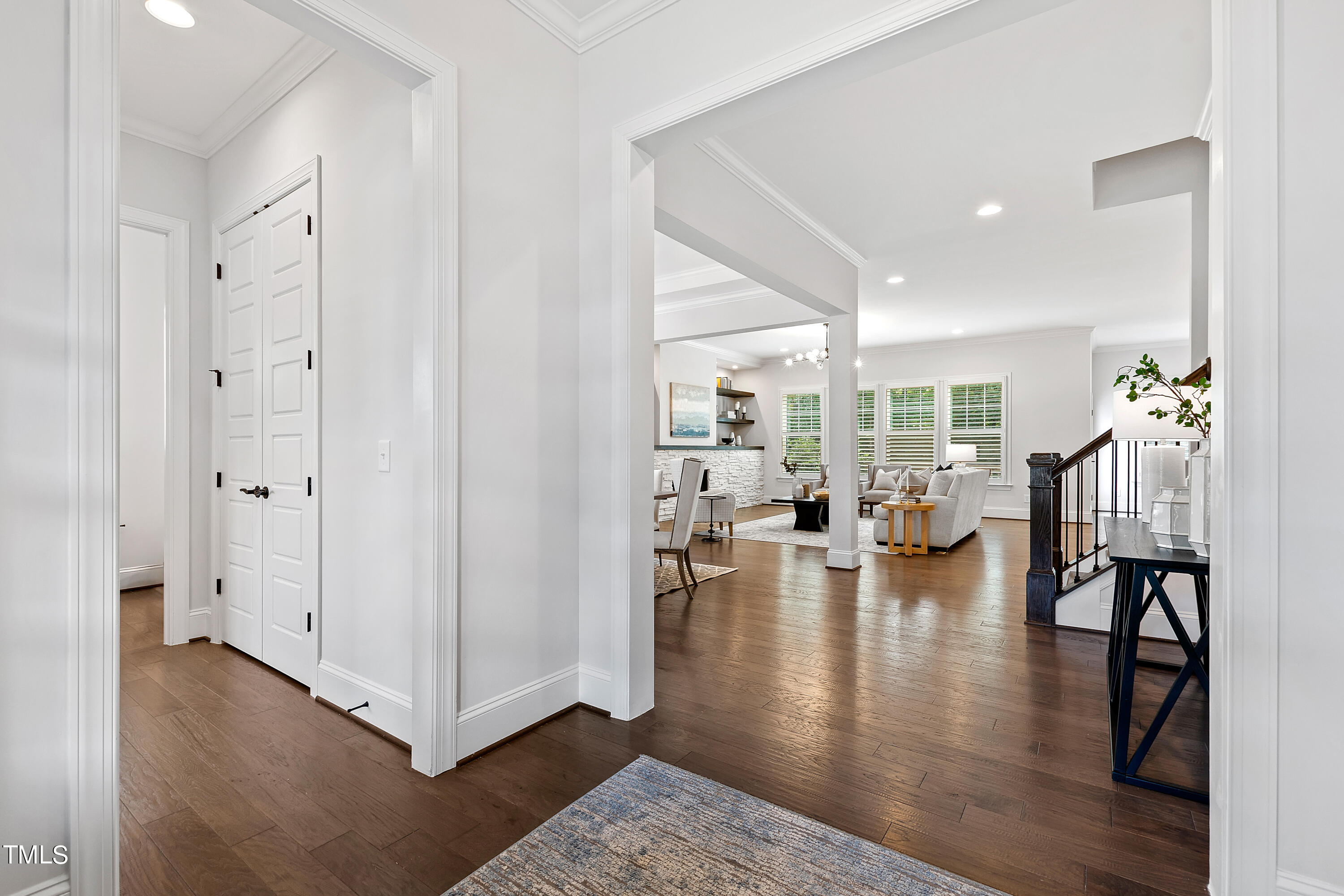 325 Hines Point Drive