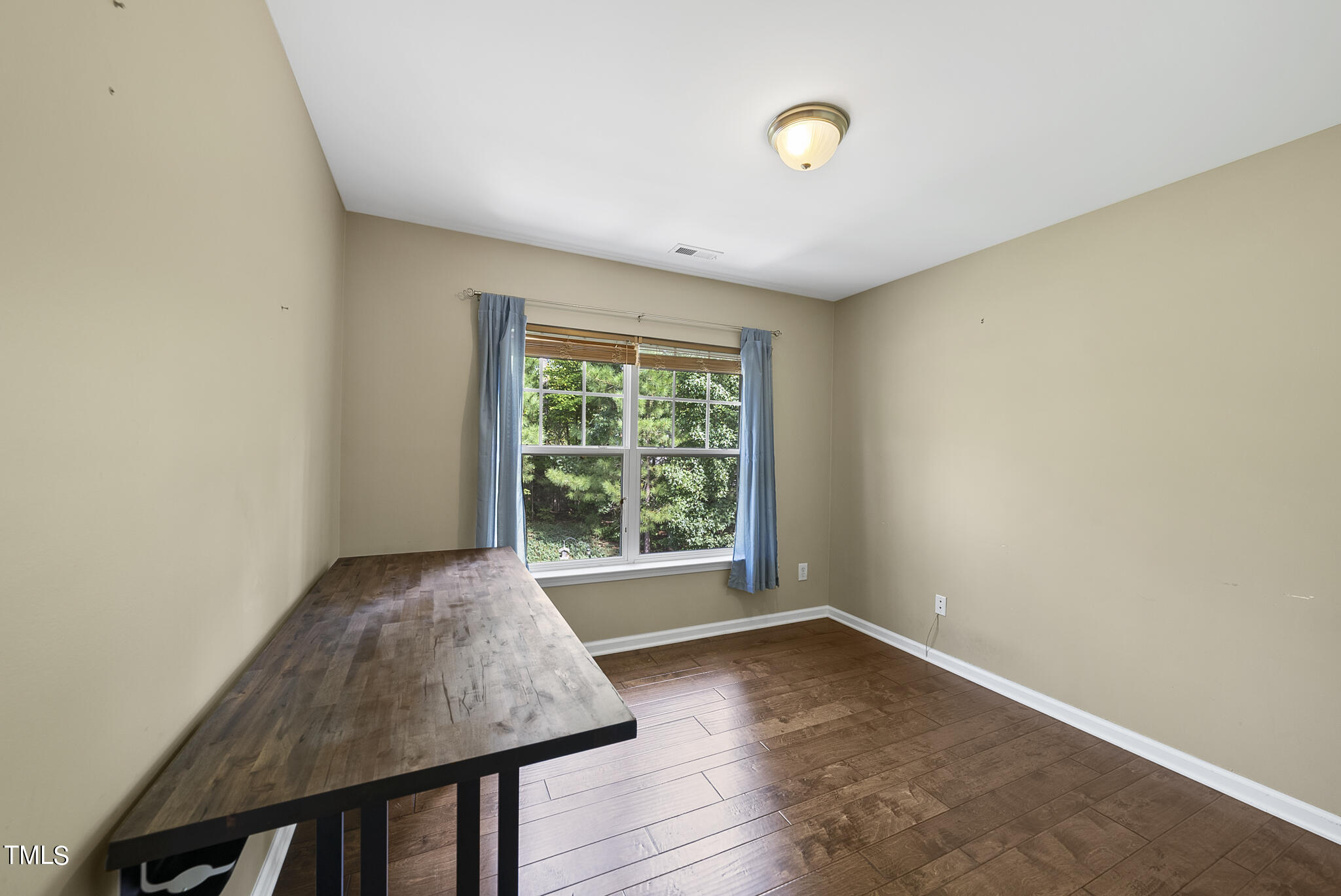 5015 Paperbark Court