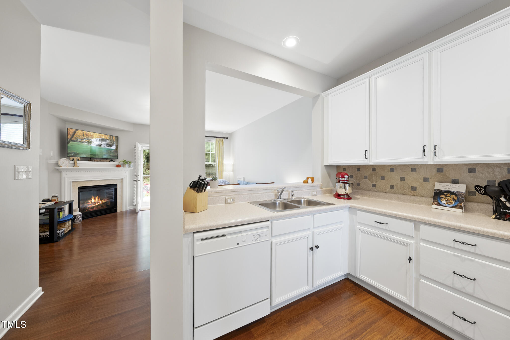 8493 Central Drive