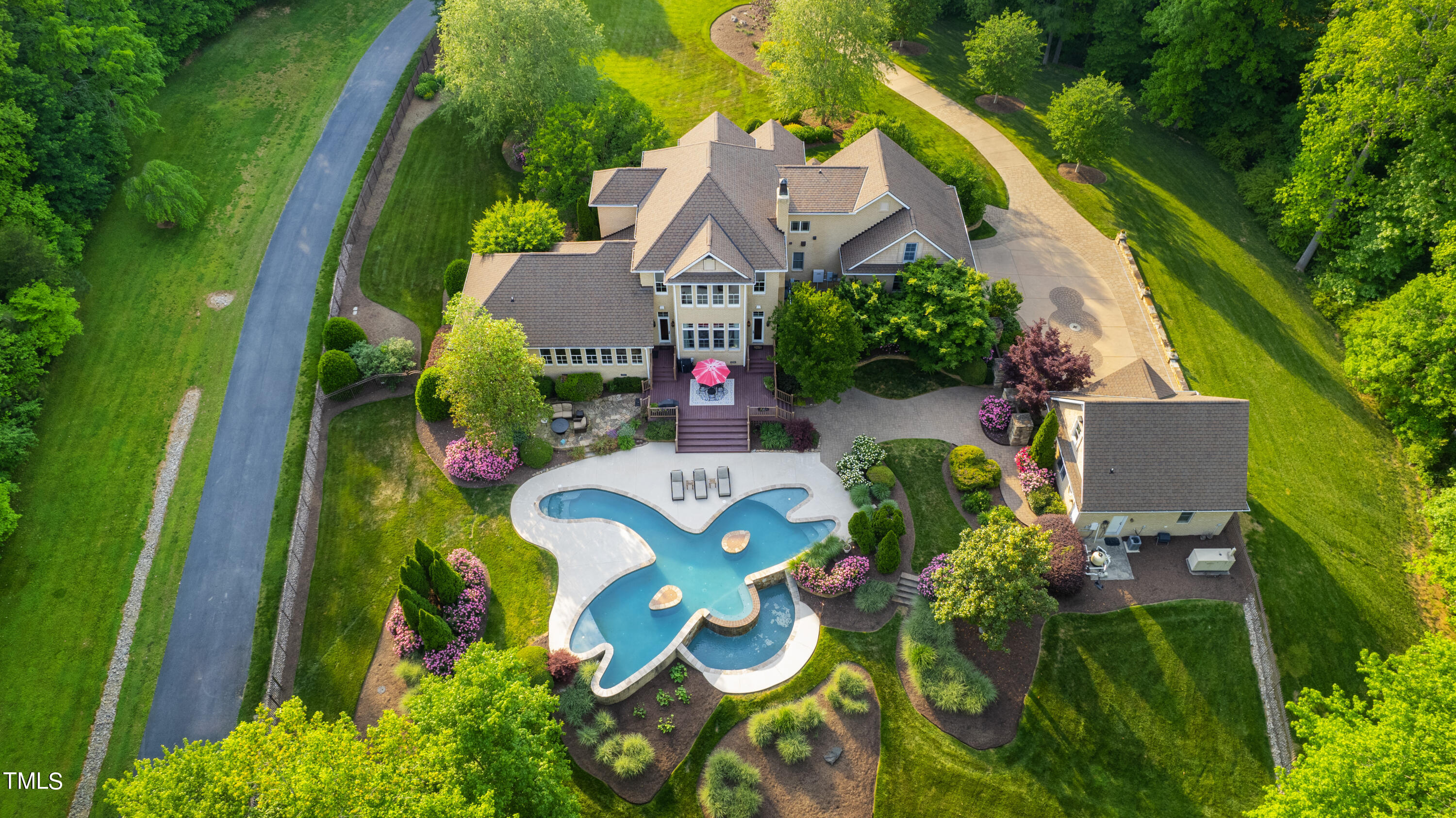 1076 Cabin Creek Road
