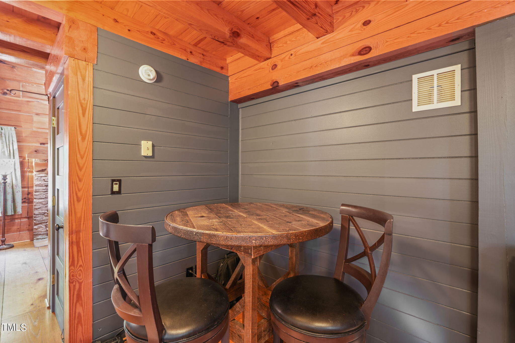 1076 Cabin Creek Road