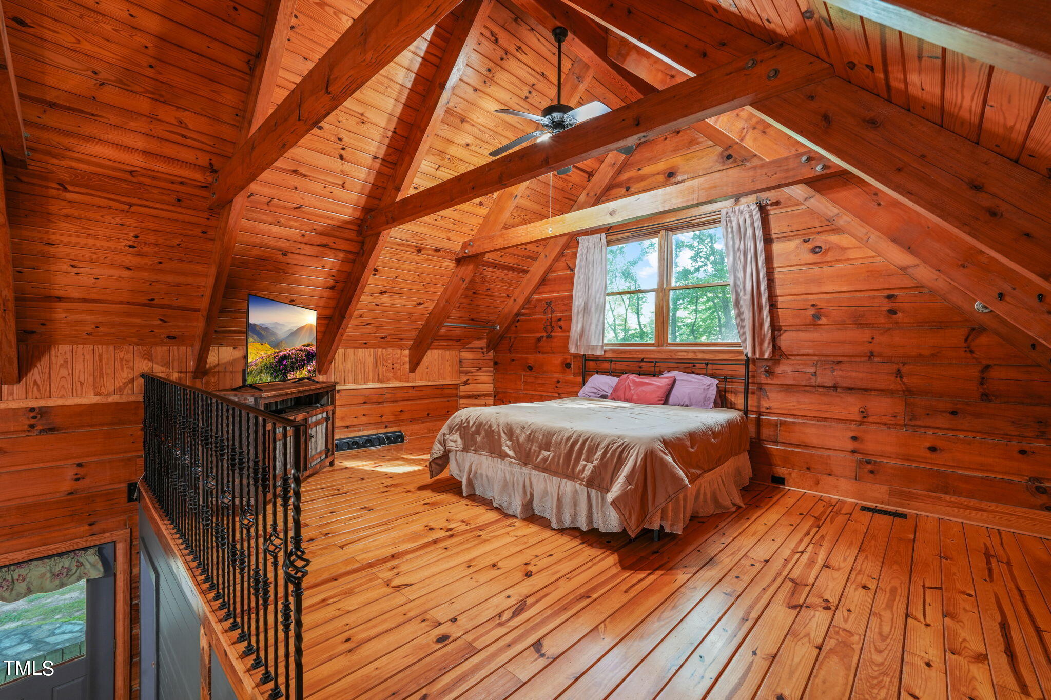 1076 Cabin Creek Road