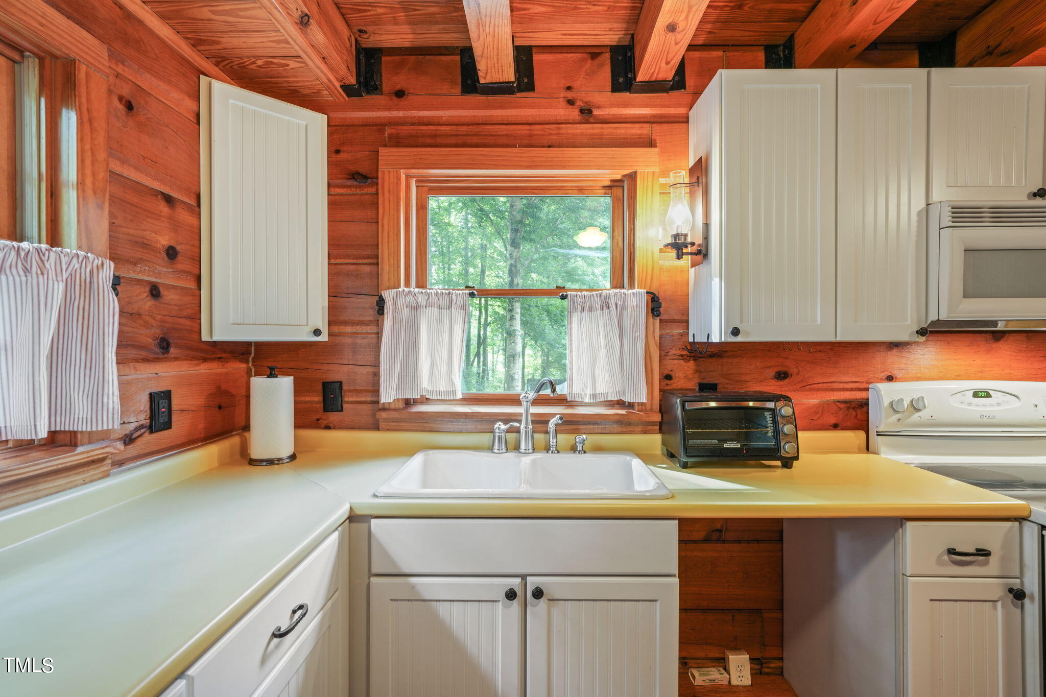 1076 Cabin Creek Road
