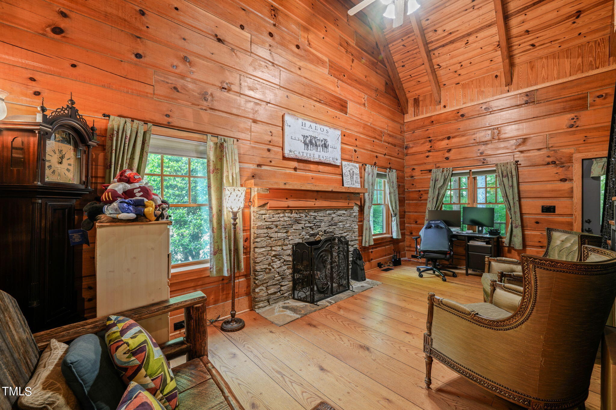 1076 Cabin Creek Road