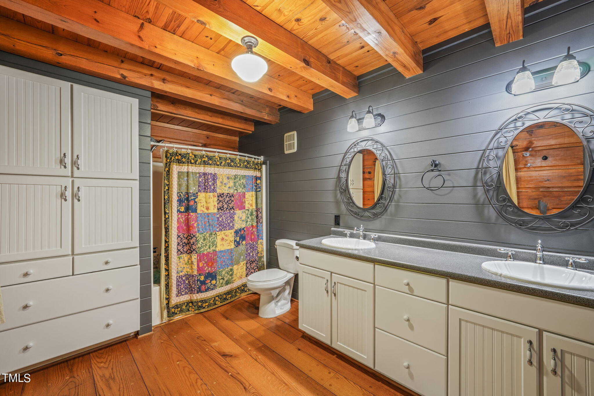 1076 Cabin Creek Road