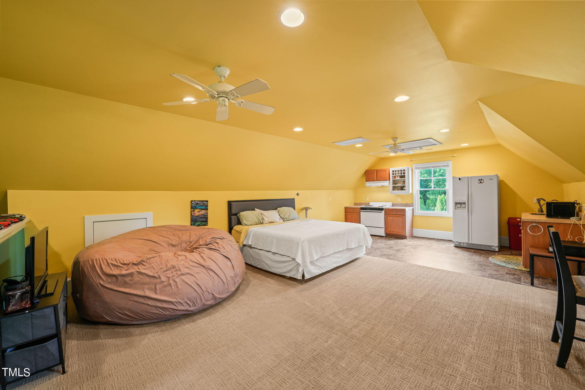 1076 Cabin Creek Road