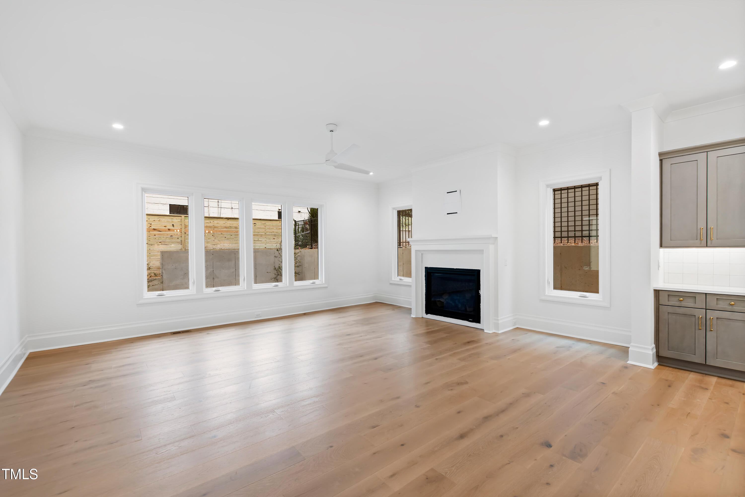 2419 Mayview Road