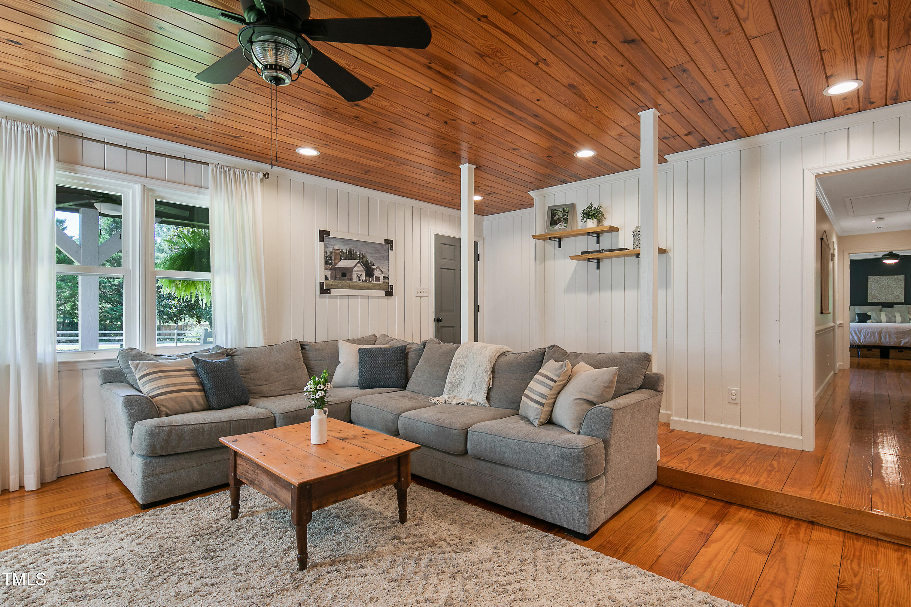 362 Lakeview Drive