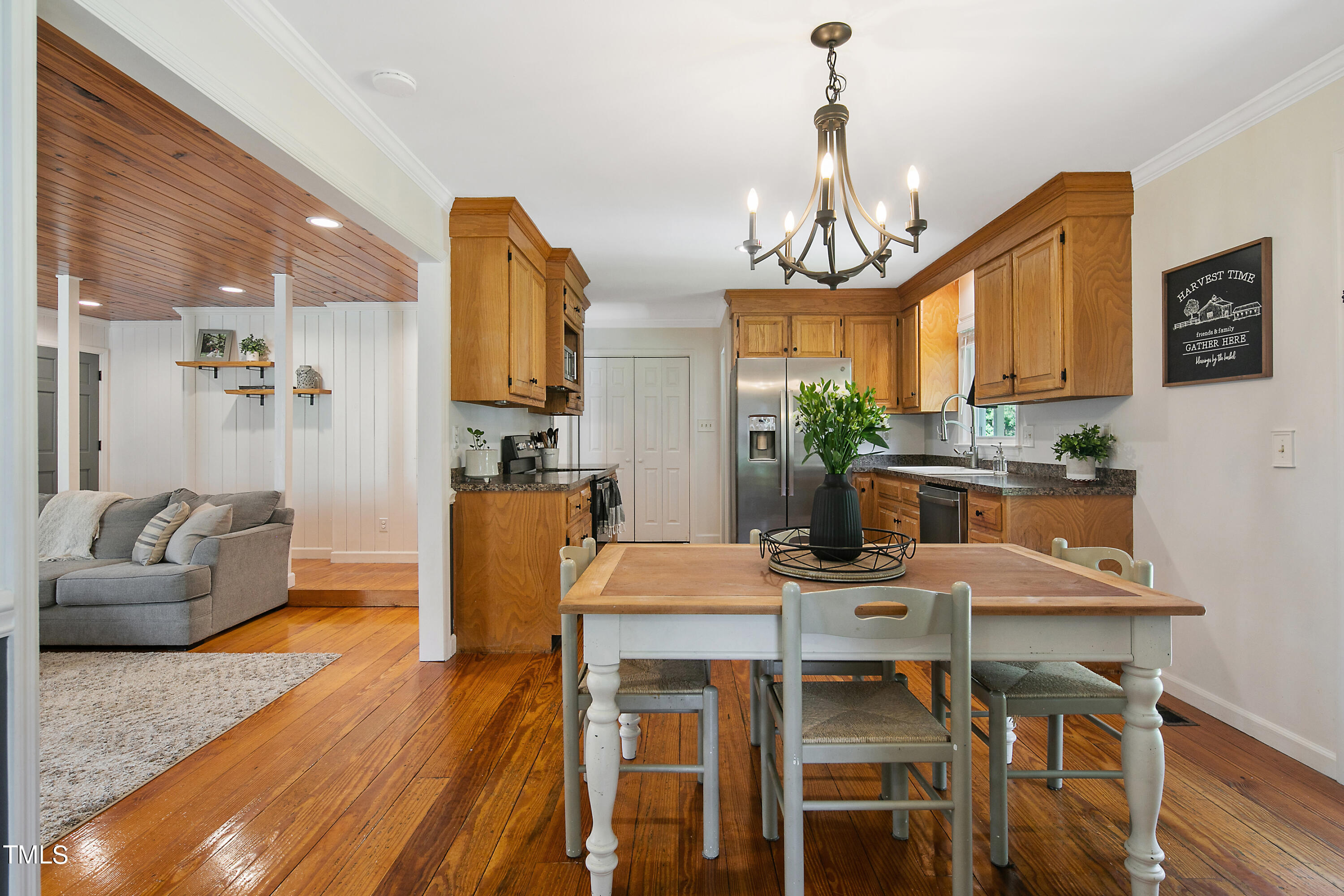 362 Lakeview Drive
