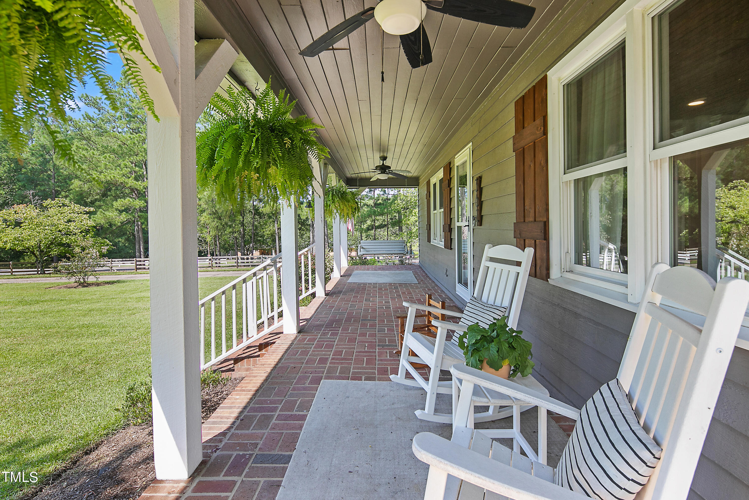 362 Lakeview Drive