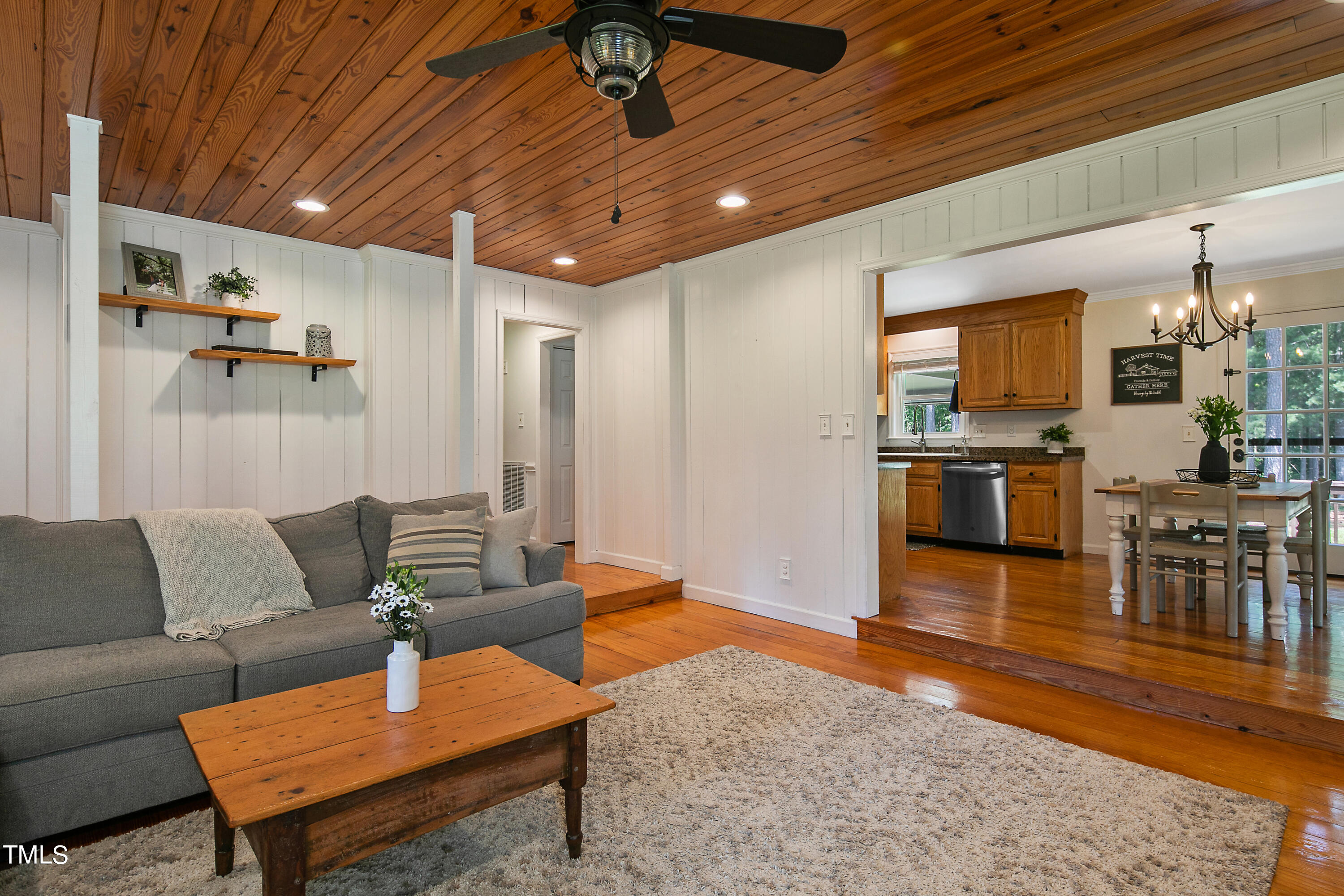 362 Lakeview Drive