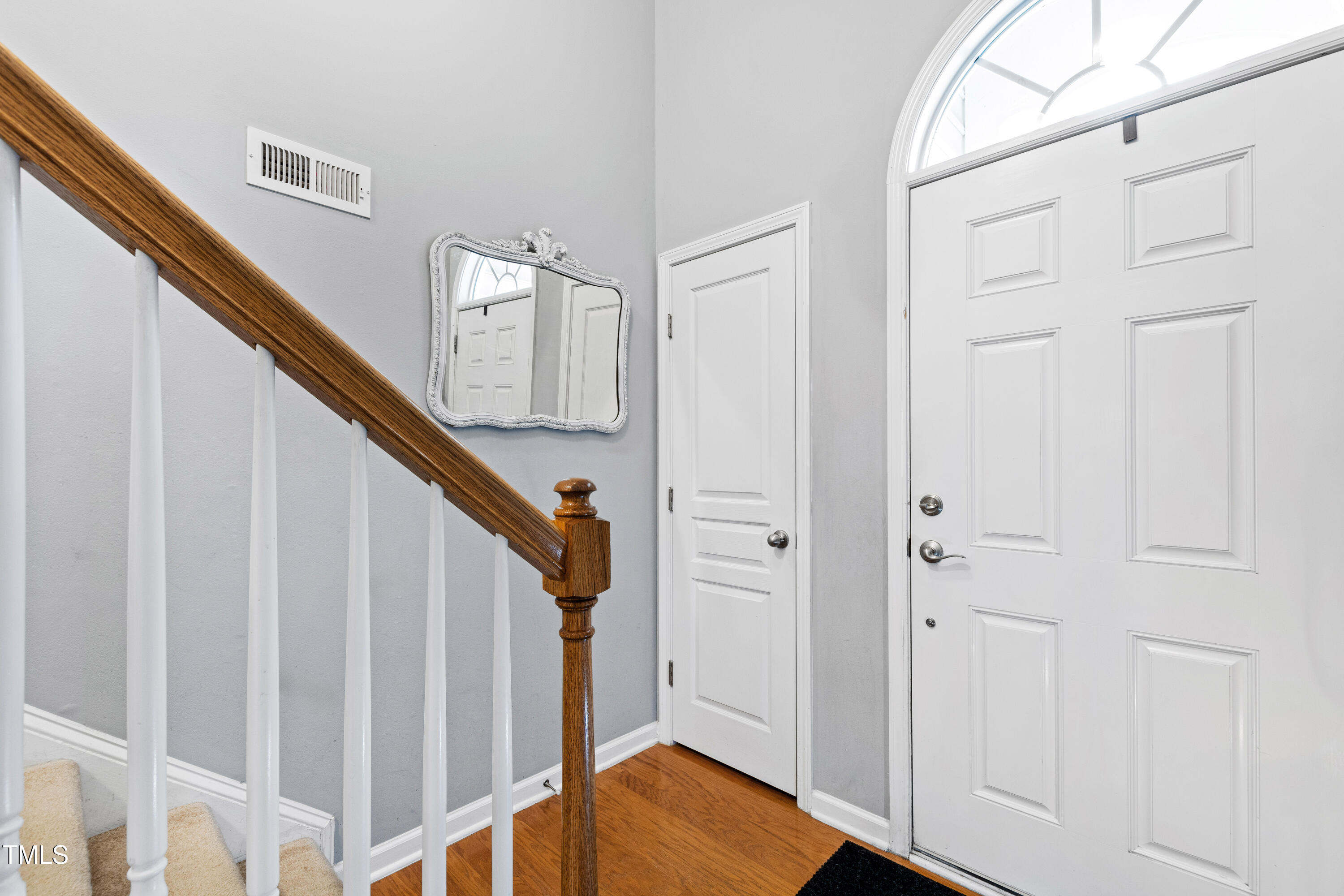 5927 Cameo Glass Way